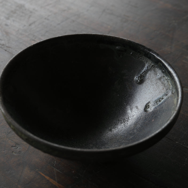 Iron-glazed Tenmoku Tea Bowl Excavated from the Sea