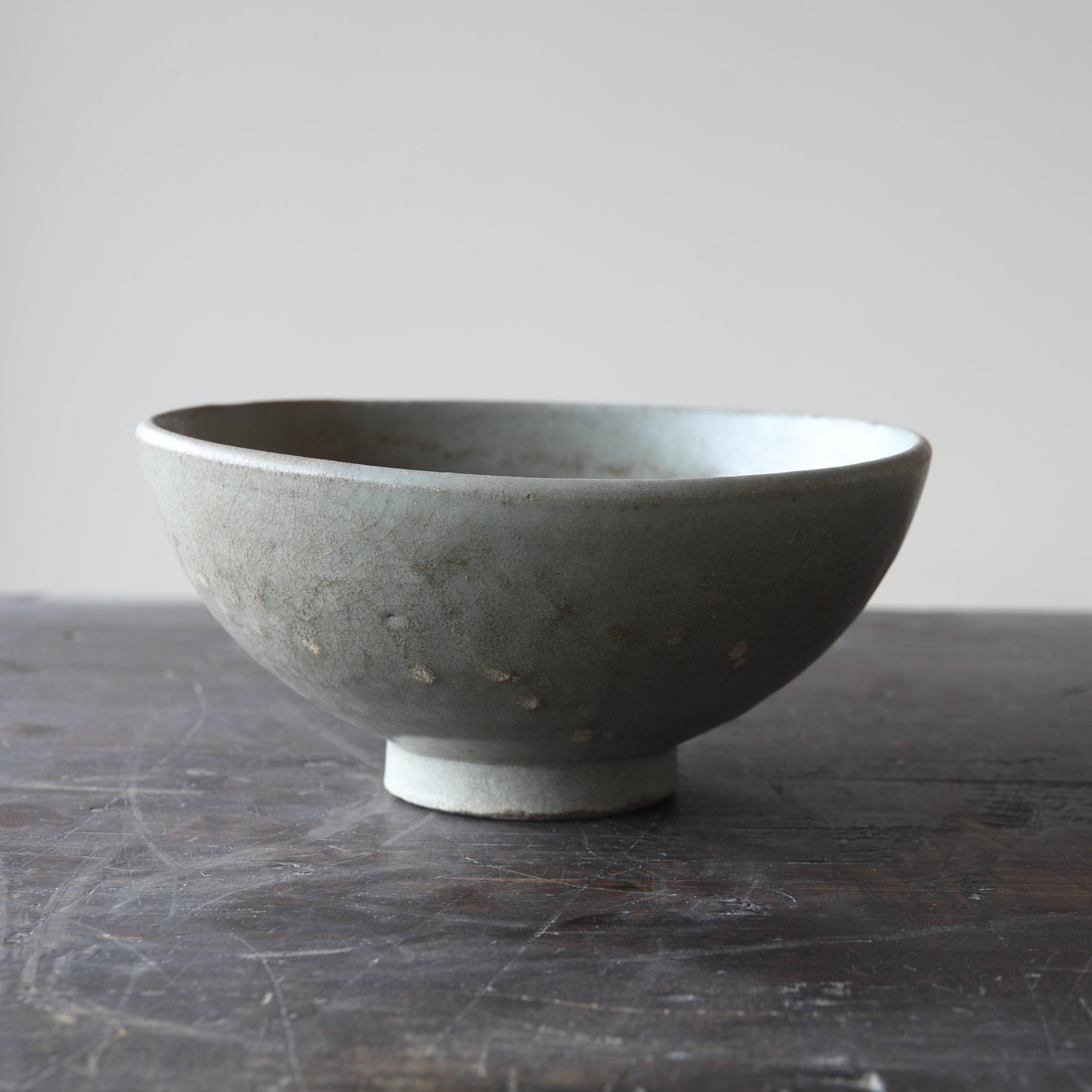 宋代 龍泉窯 青磁茶碗（960–1279 CE）