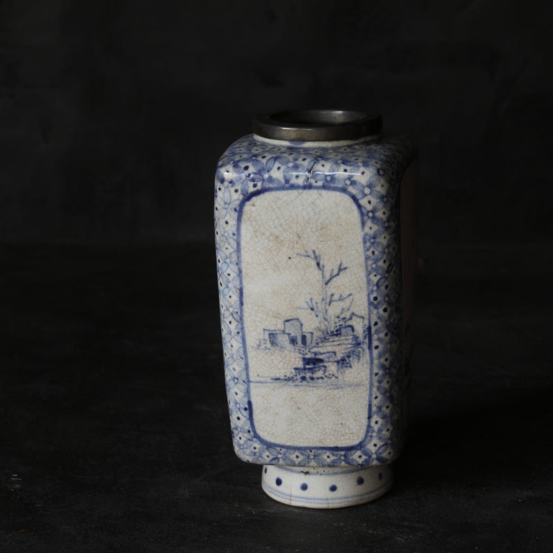古伊万里瓷器带锡口花生，附有木箱，江户时代（1603-1867年）