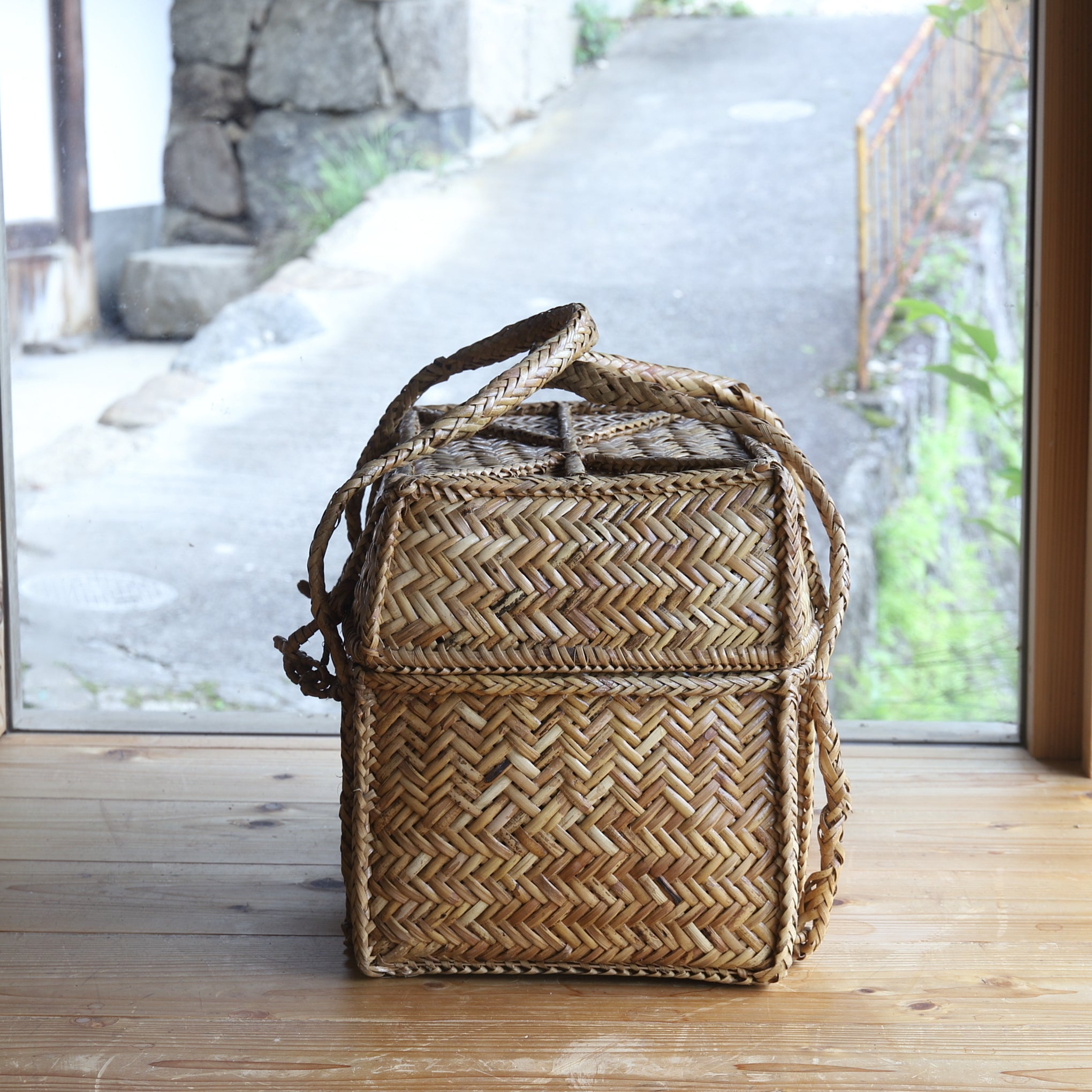 Antique Bamboo Woven Outdoor Tea Basket, Taisho Era (1912-1926CE)