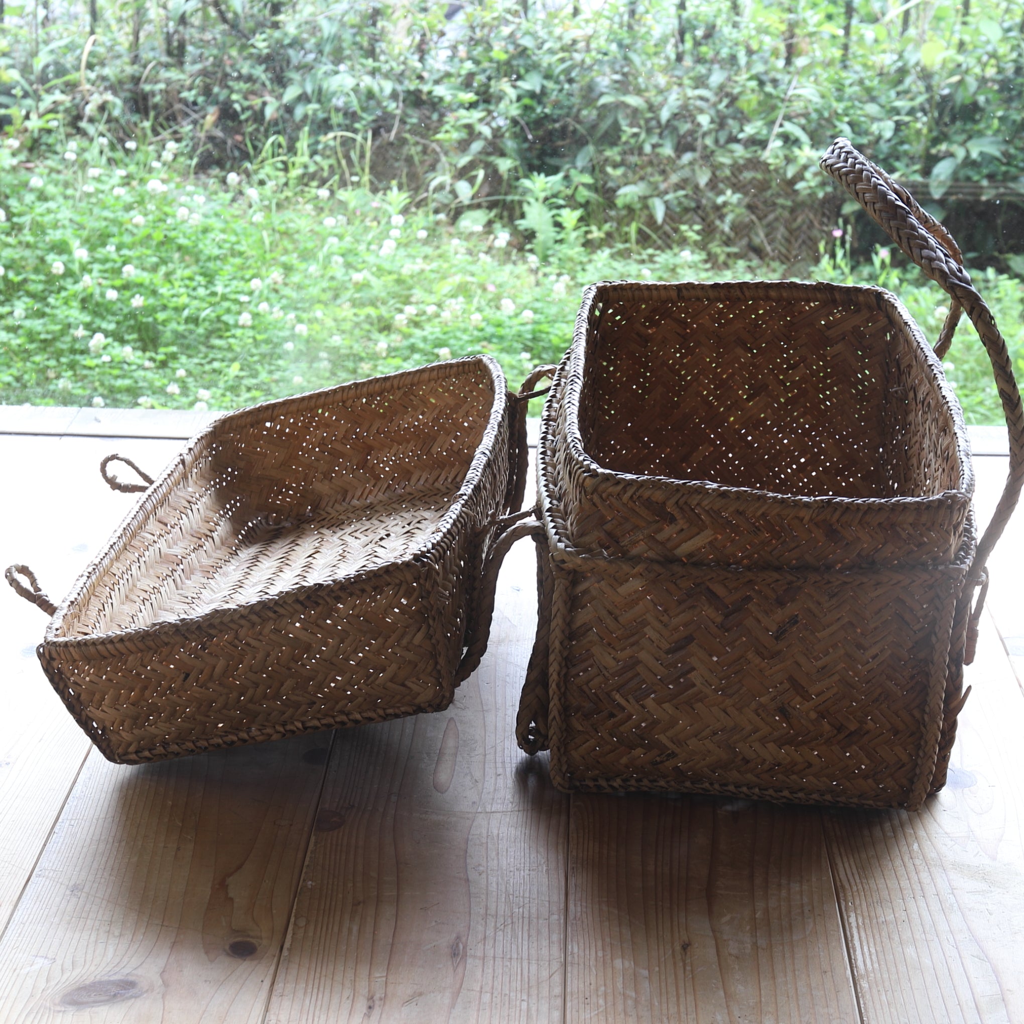 Antique Bamboo Woven Outdoor Tea Basket, Taisho Era (1912-1926CE)