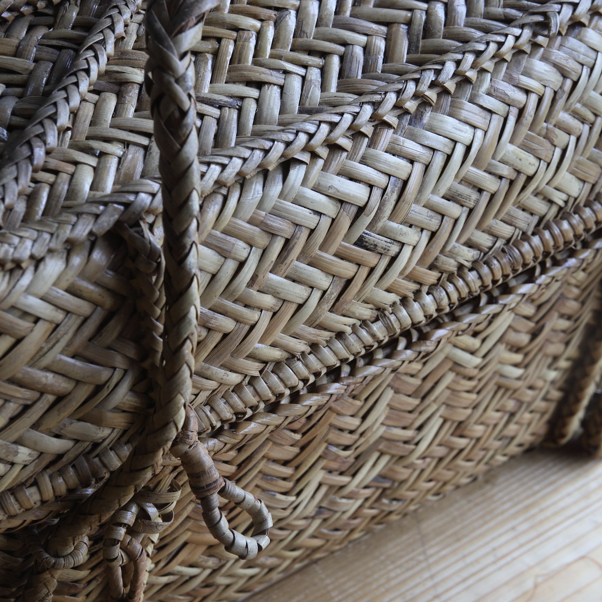 Antique Bamboo Woven Outdoor Tea Basket, Taisho Era (1912-1926CE)