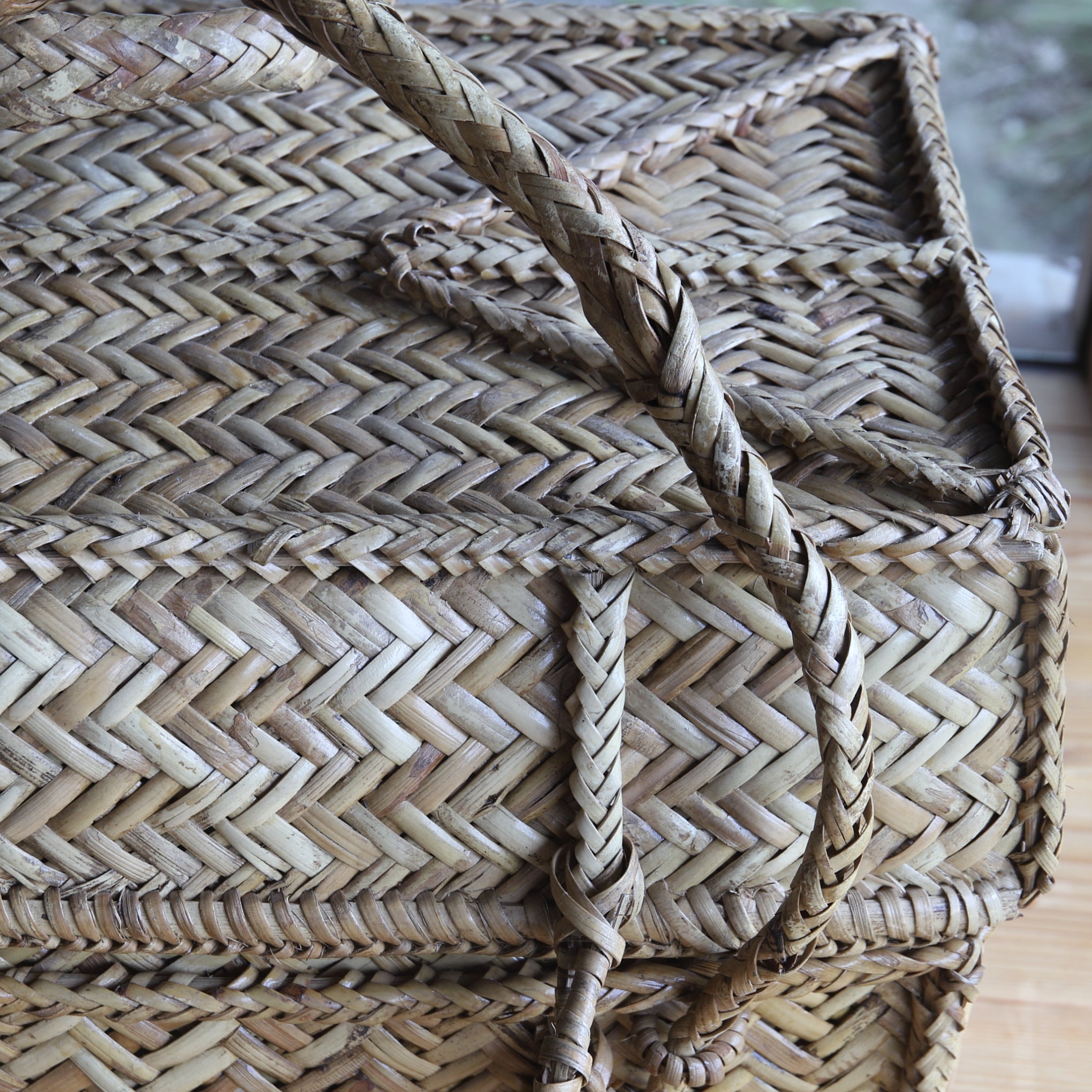 Antique Bamboo Woven Outdoor Tea Basket, Taisho Era (1912-1926CE)