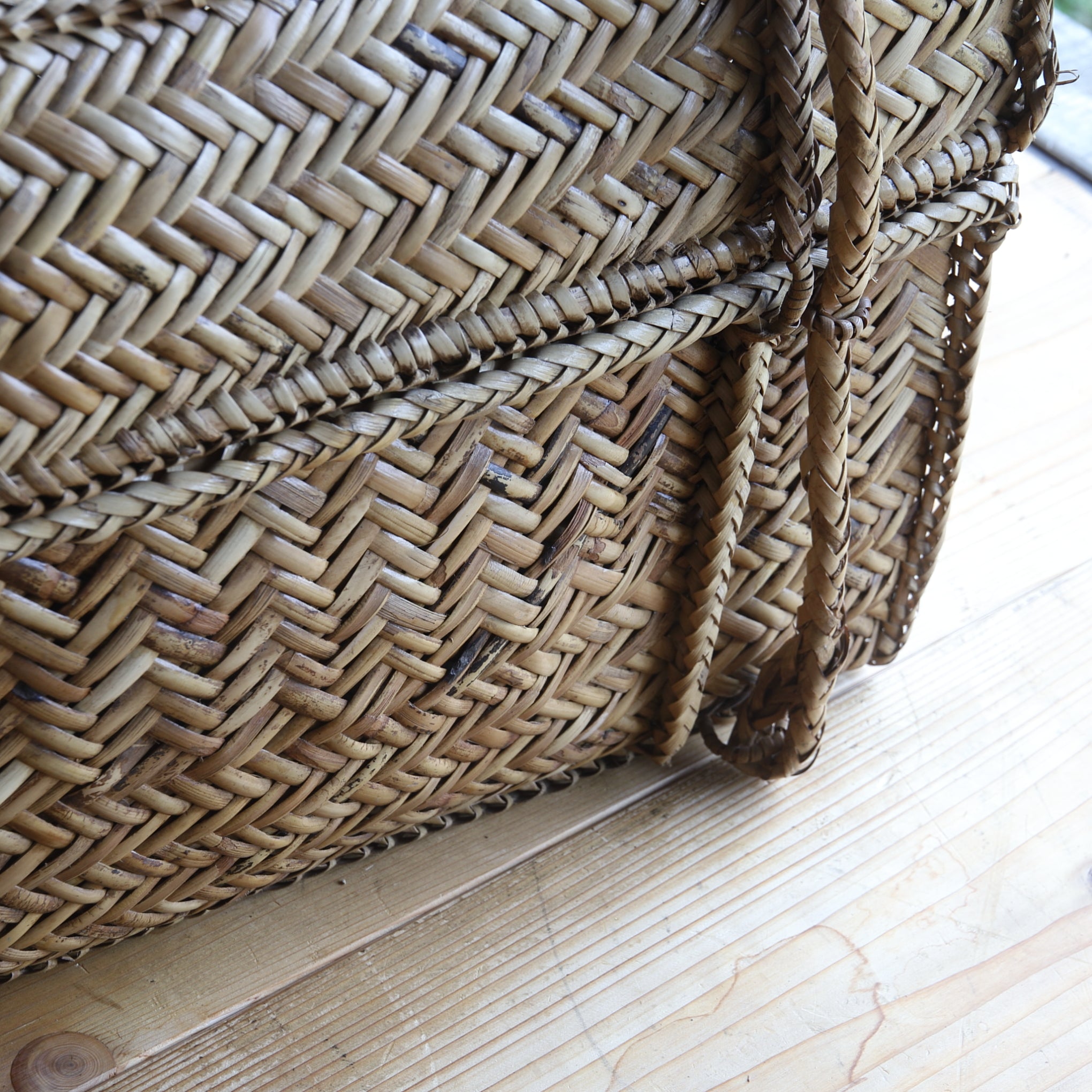 Antique Bamboo Woven Outdoor Tea Basket, Taisho Era (1912-1926CE)