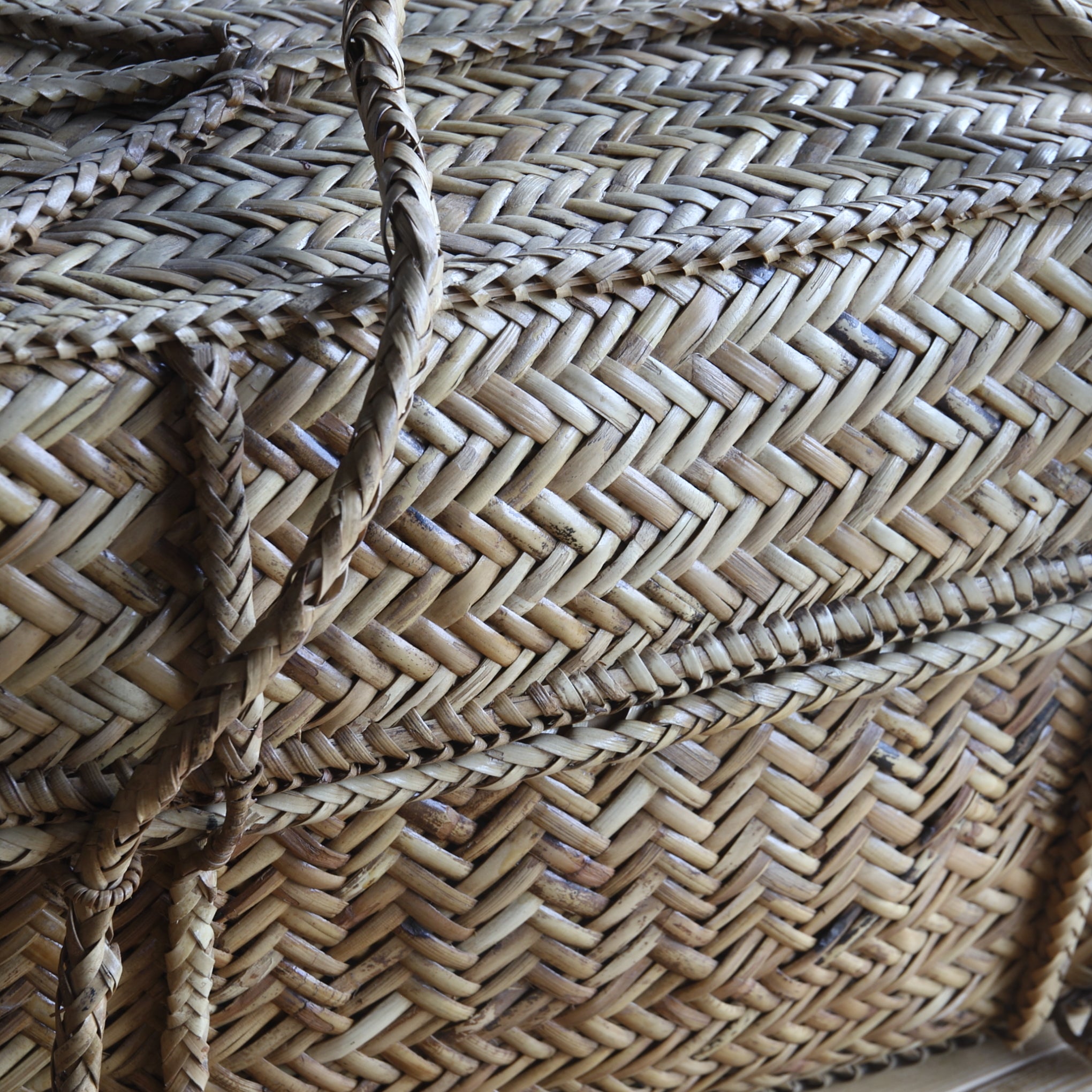 Antique Bamboo Woven Outdoor Tea Basket, Taisho Era (1912-1926CE)