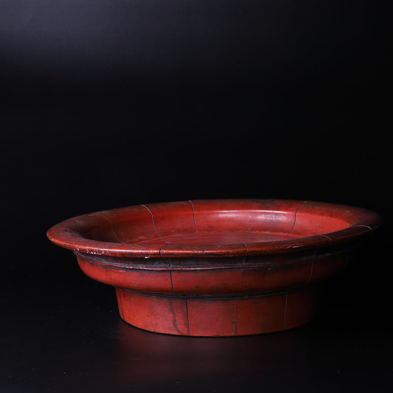 Chinese antique vermillion lacquered tray with footdiameter 34cm Qing Dynasty/1616-1911CE