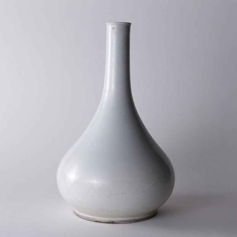 TURNIP-SHAPED BOTTLE, White porcelain, Joseon Dynasty（1392–1897CE）