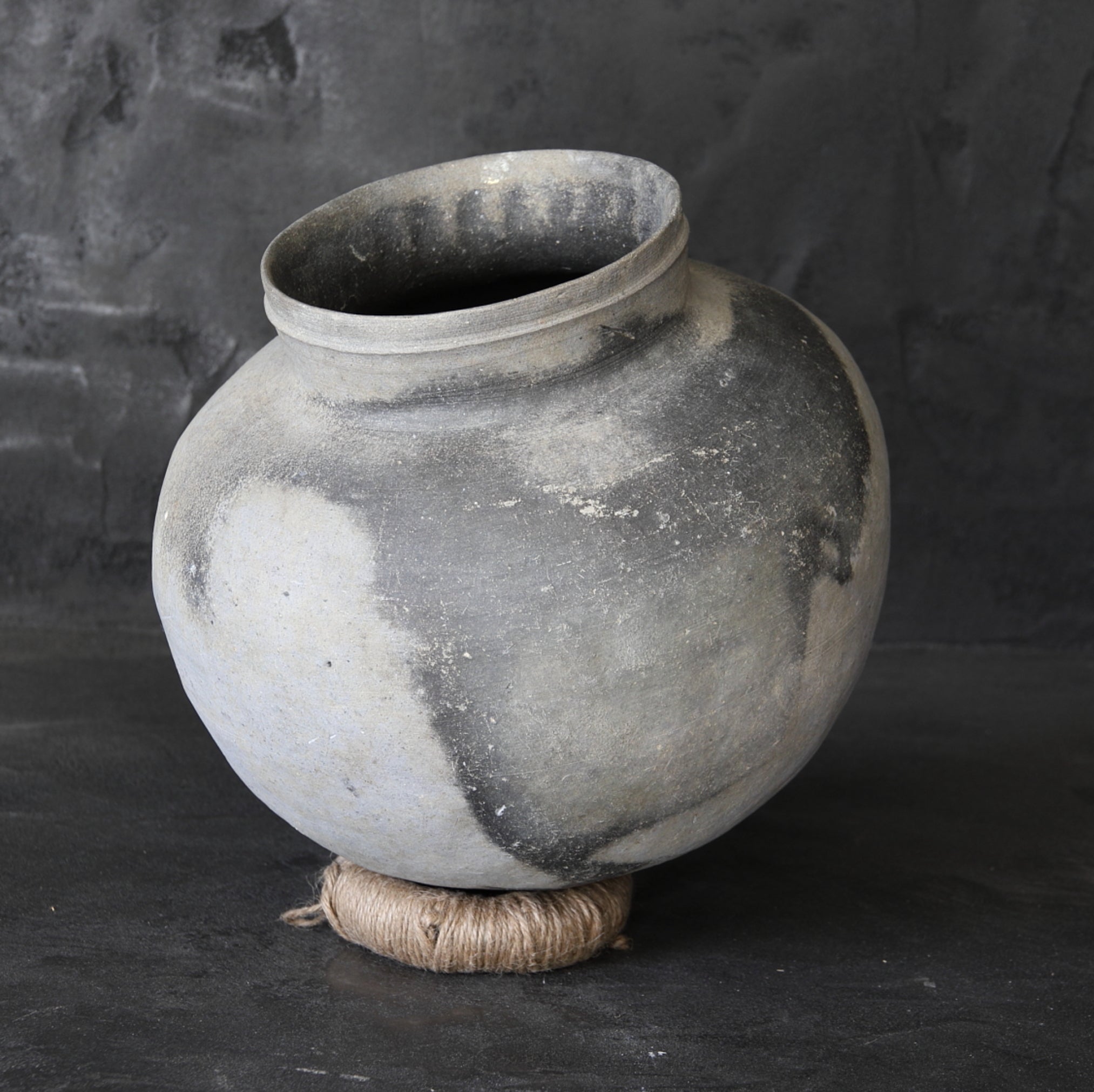 Sue ware pot Kofun/250-581CE