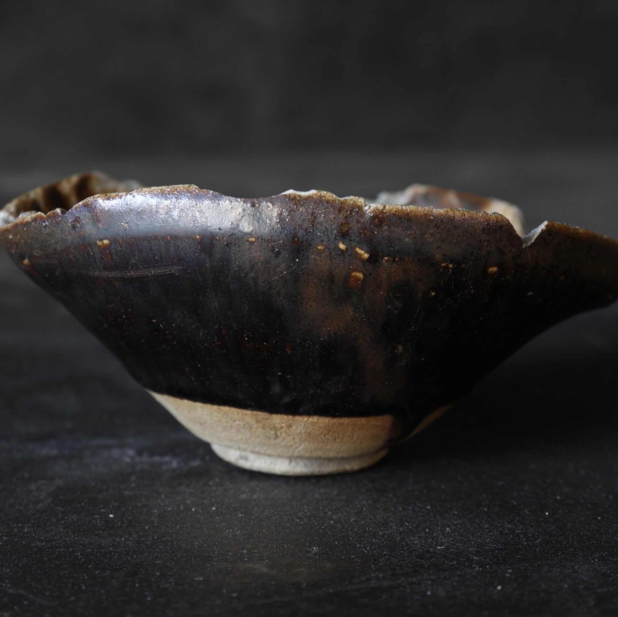 Ko-mino Torn Tenmoku Tea Bowl Kofun/250-581CE