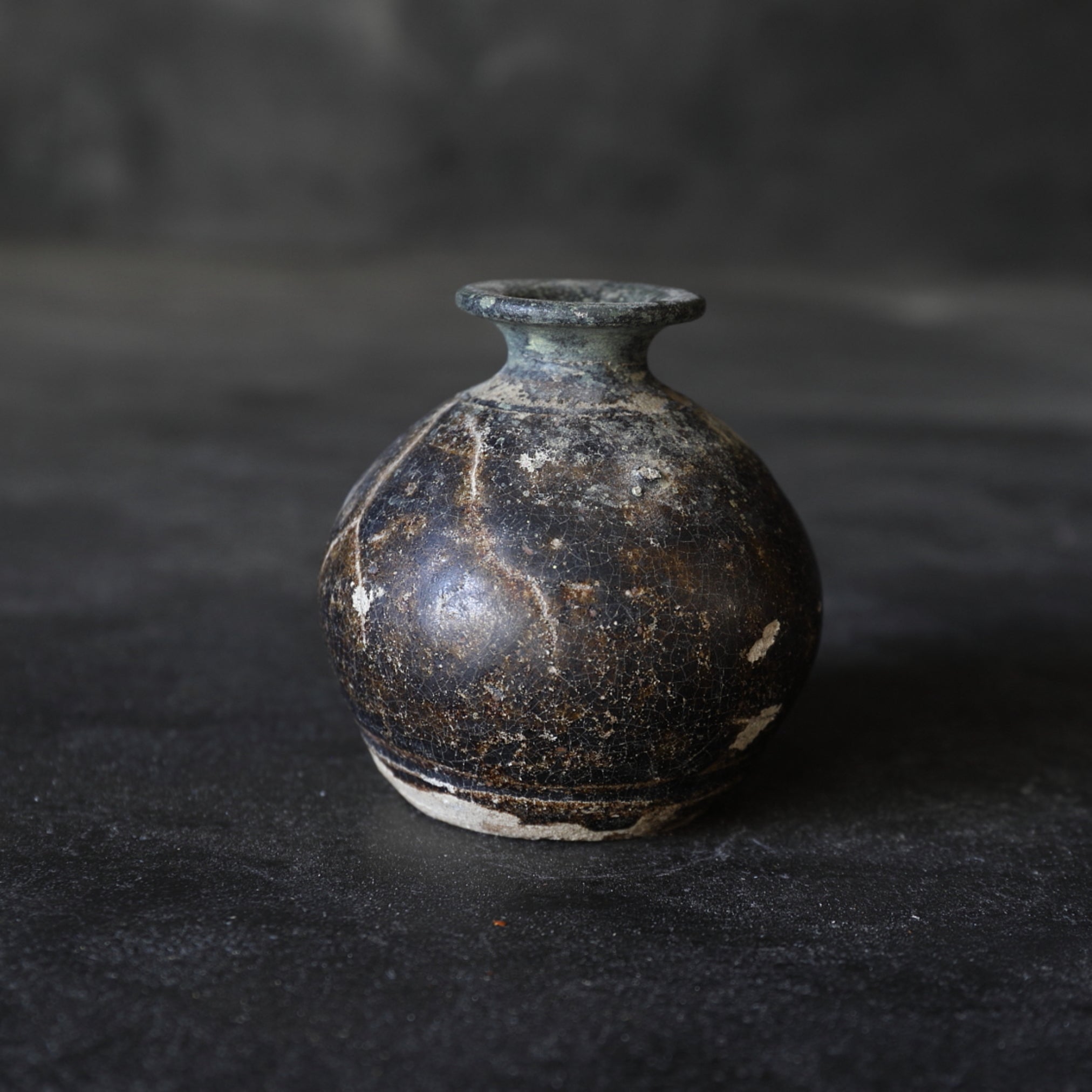 Ko-Seto Iron Pigment Small Pot Muromachi/1336-1573CE