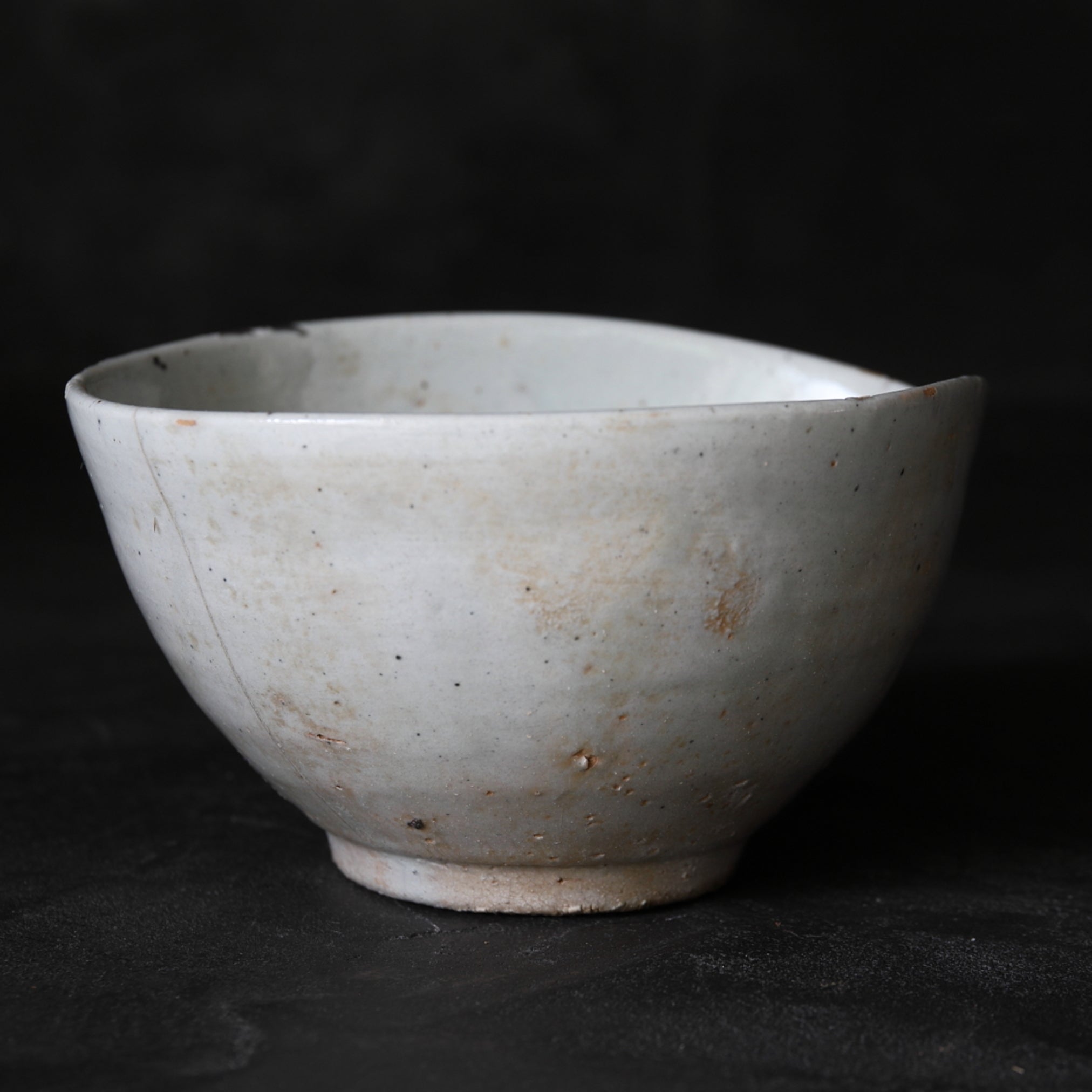 Korean Antique white porcelain Katakuchi tea bowl Joseon Dynasty/1392-1897CE