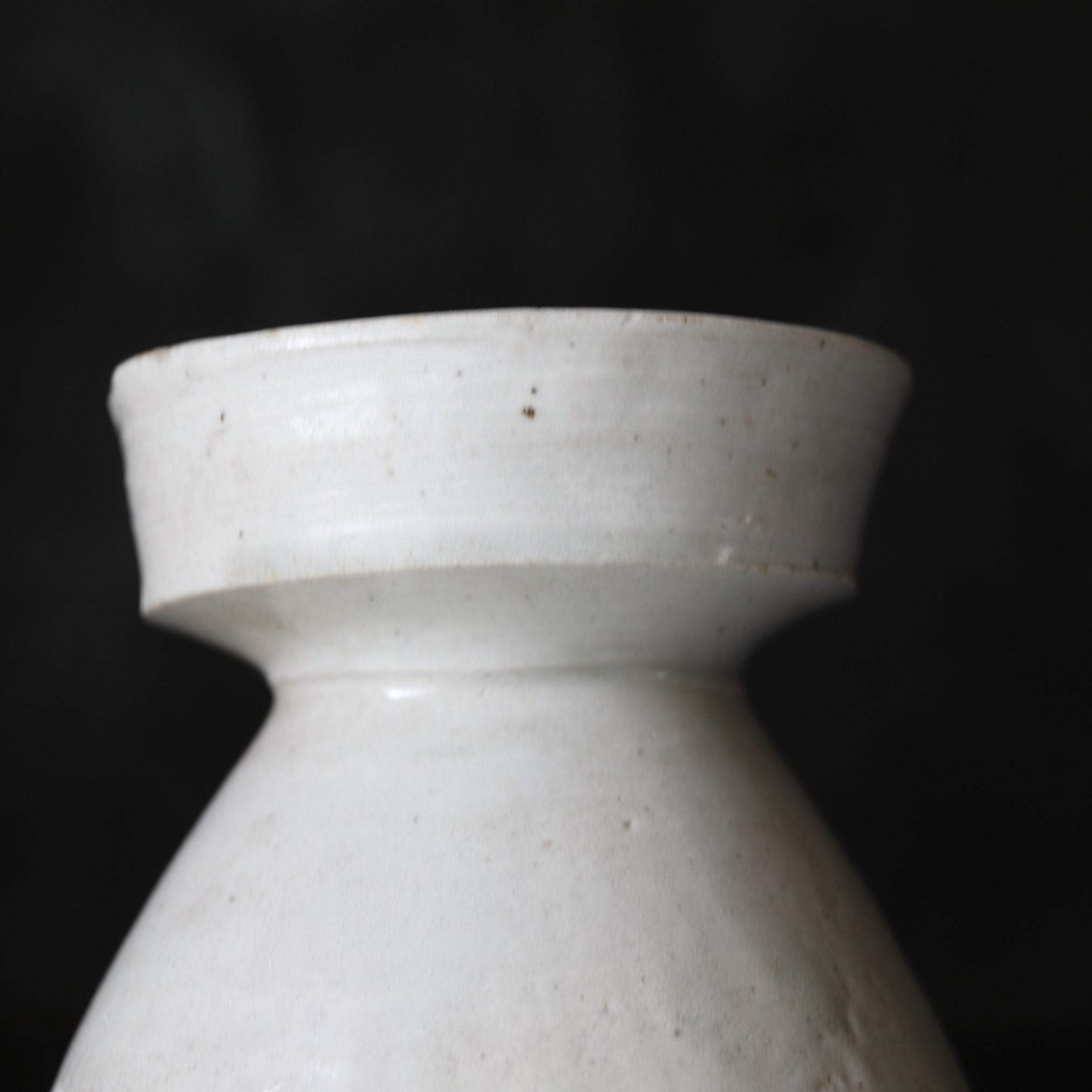 Korean Antique white porcelain sake bottle Joseon Dynasty/1392-1897CE