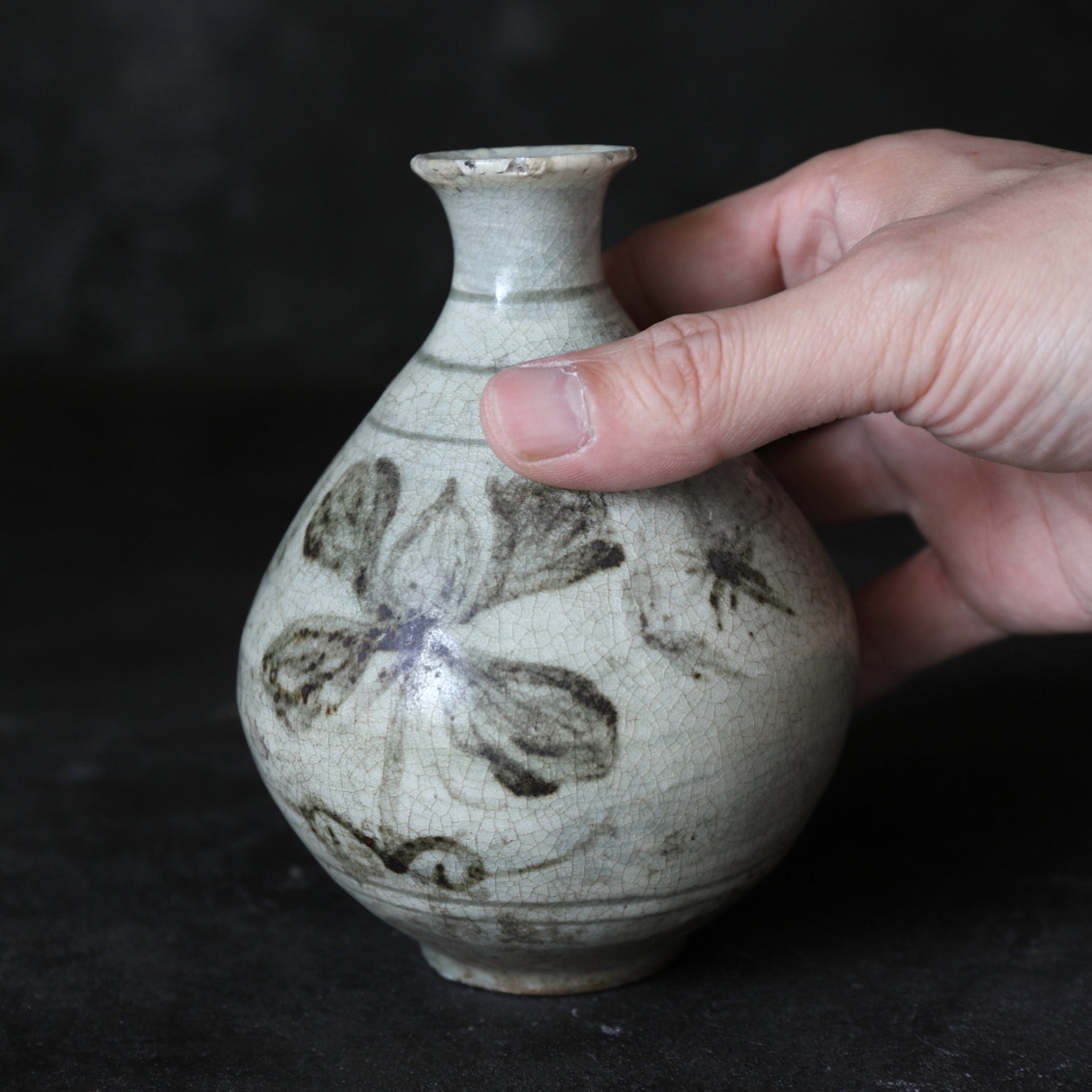 李朝 粉青沙器 鉄絵 草花文瓶 李氏朝鮮時代/1392-1897CE