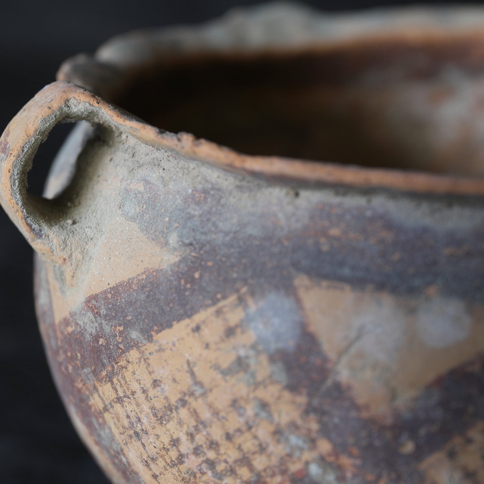 Yangshao pottery jar Majiayao culture/3300-2050BCE