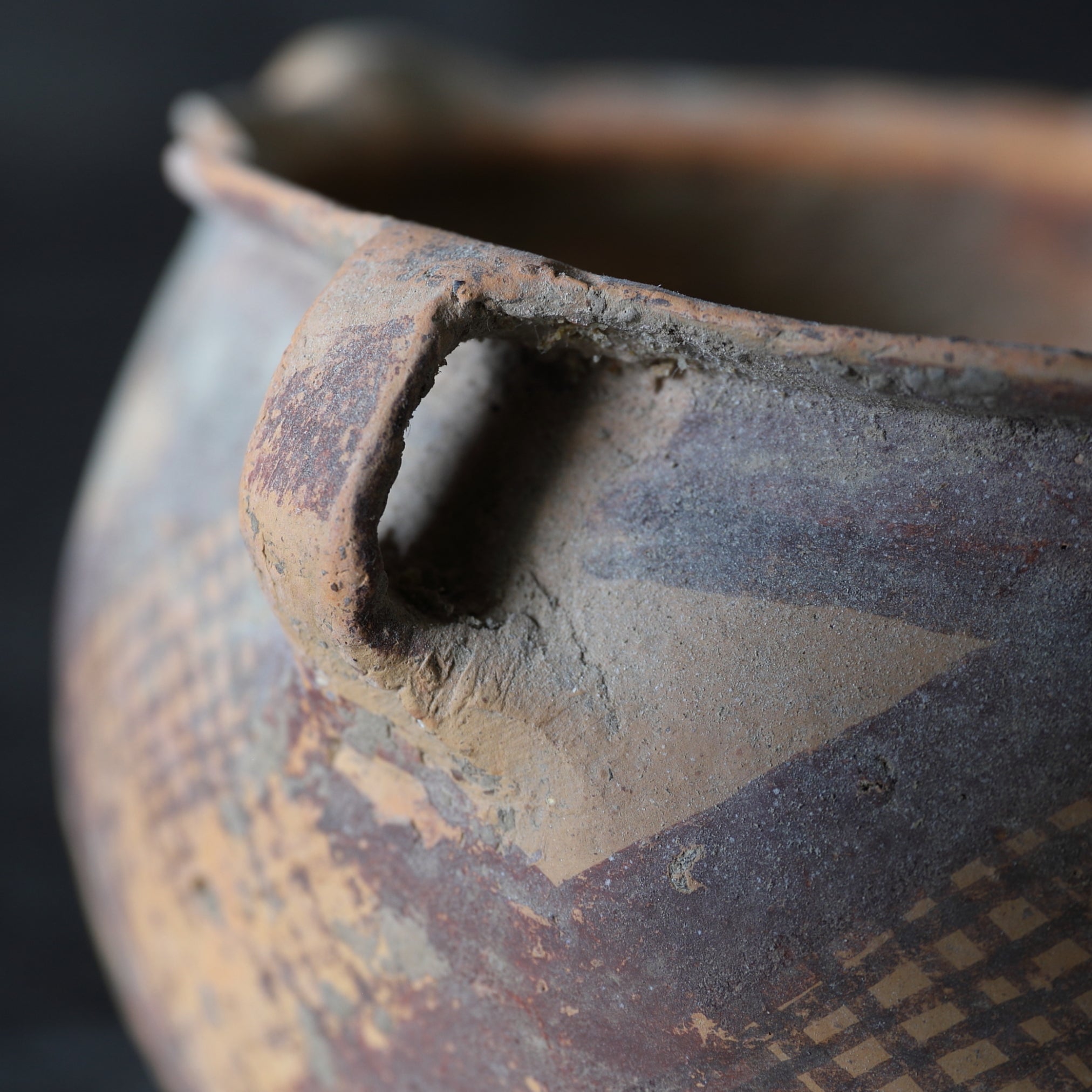 Yangshao pottery jar Majiayao culture/3300-2050BCE