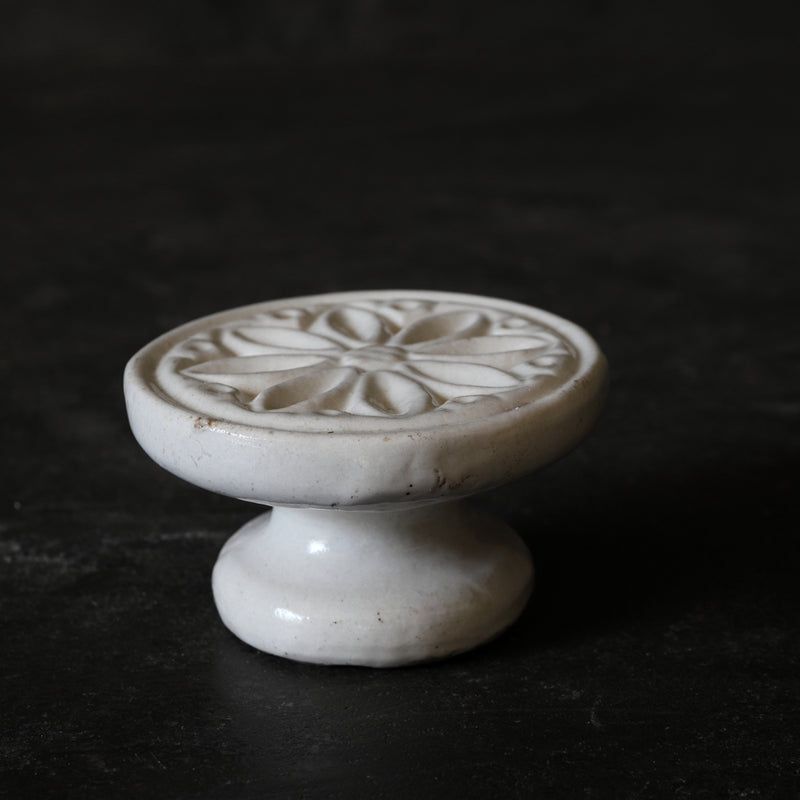 Korean Antique white porcelain cake mold Joseon Dynasty/1392-1897CE
