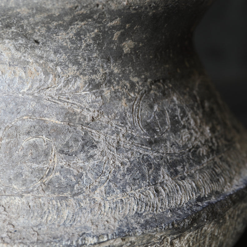 班昭陶器黑陶线刻画 3-12世纪