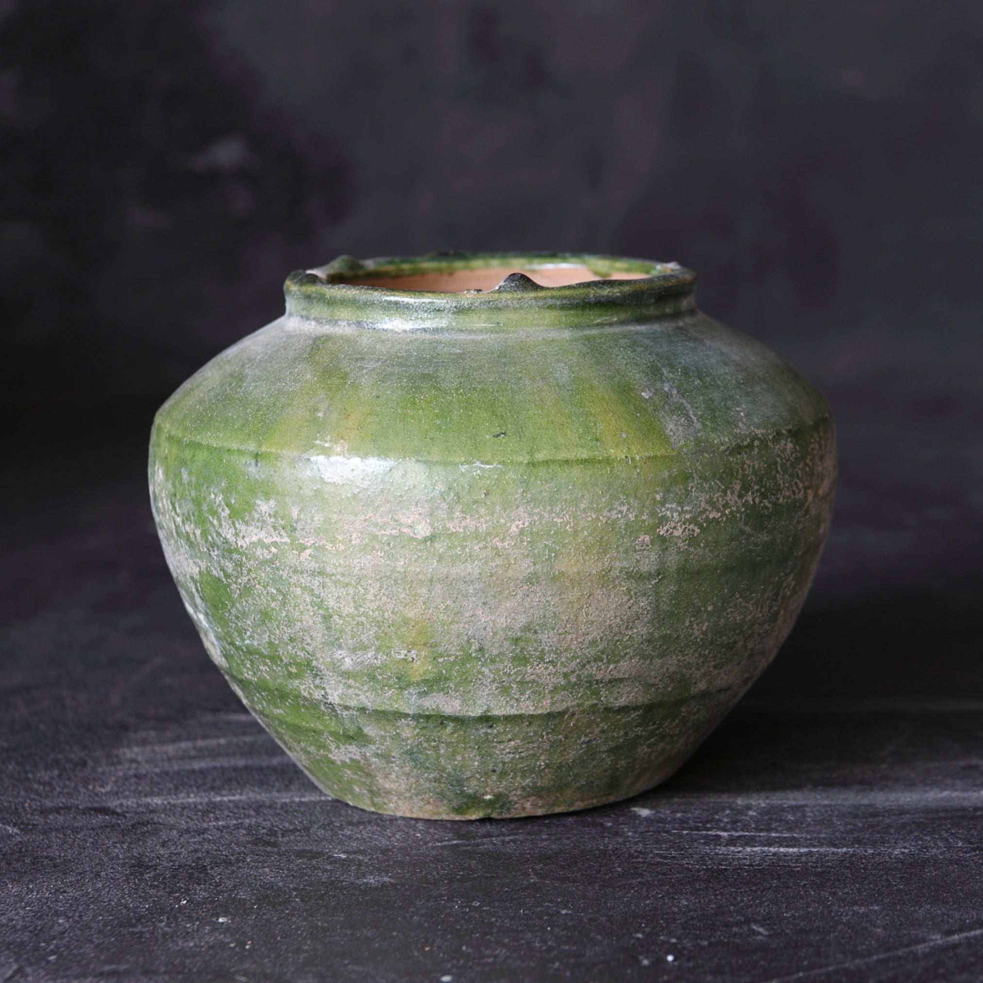 Silvered green glaze jar Han Dynasty/206BCE-220CE