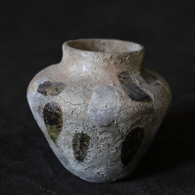Ash glaze bottle Azuchimomoyama/1573-1603CE