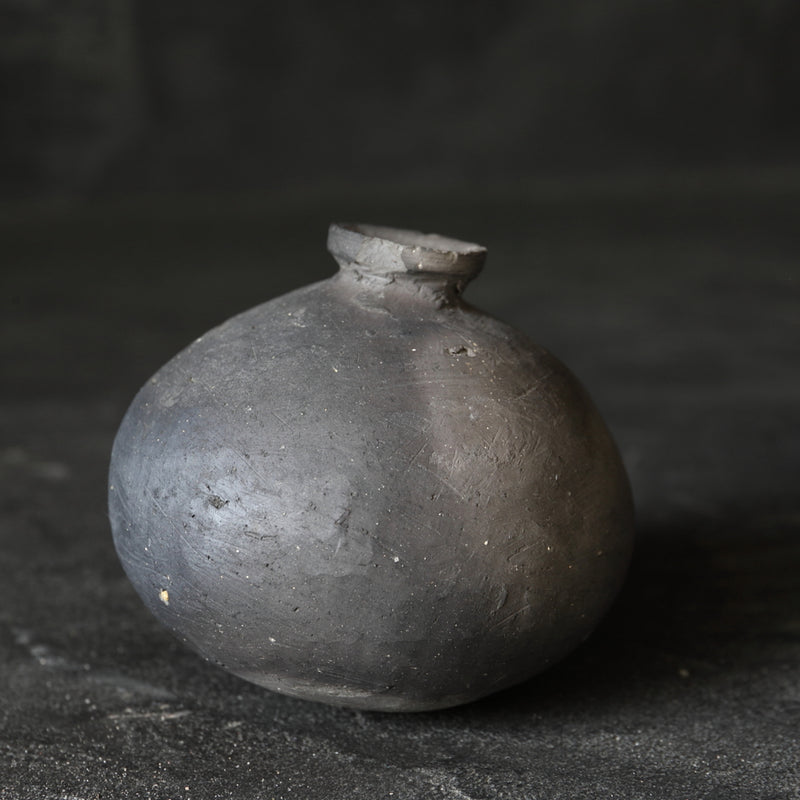 Sue ware round bottom short neck small jar Heian/794-1185CE