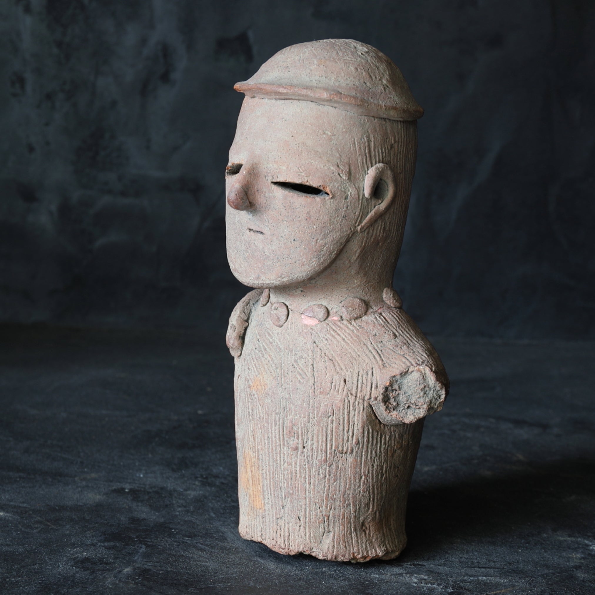 male haniwa Kofun/250-581CE