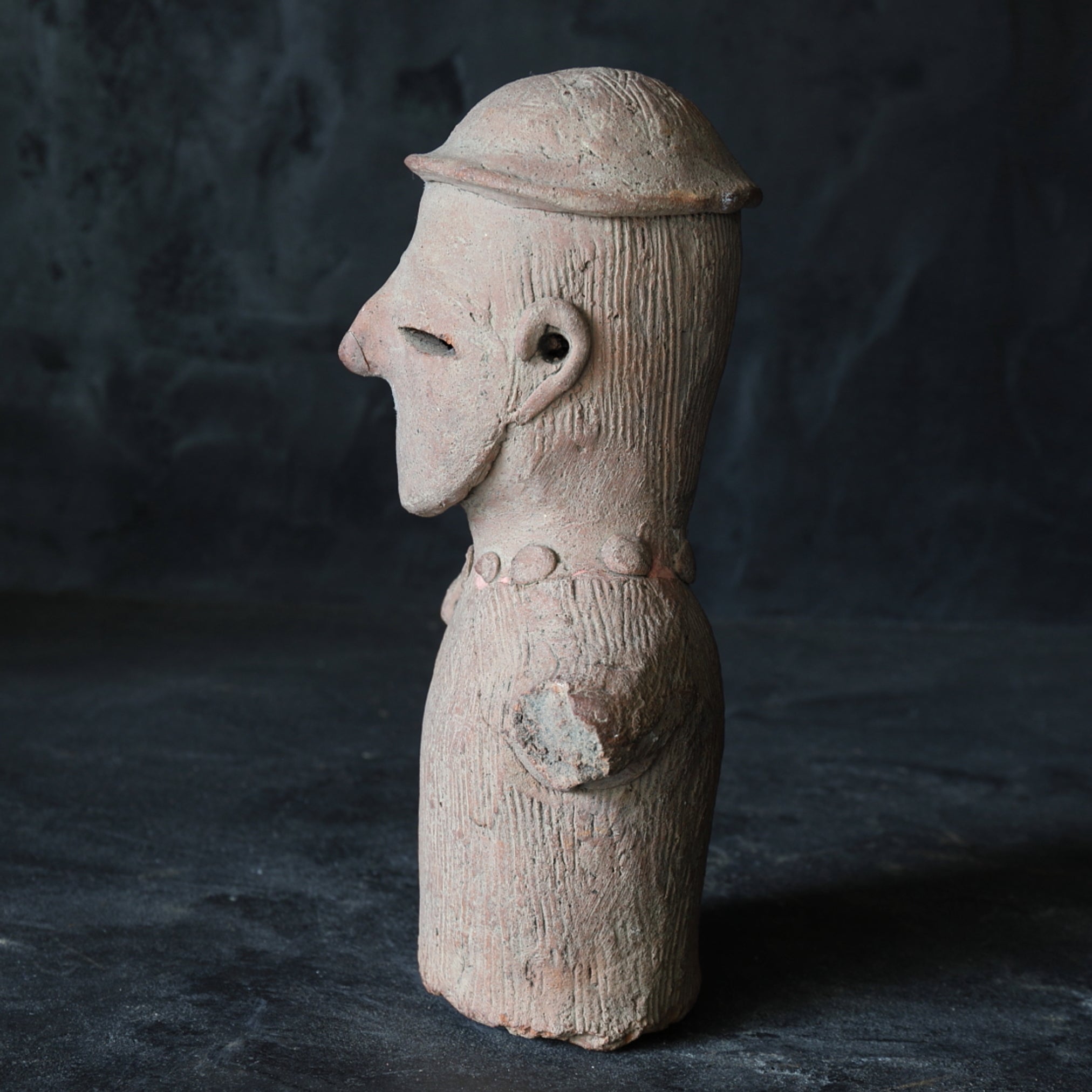 male haniwa Kofun/250-581CE