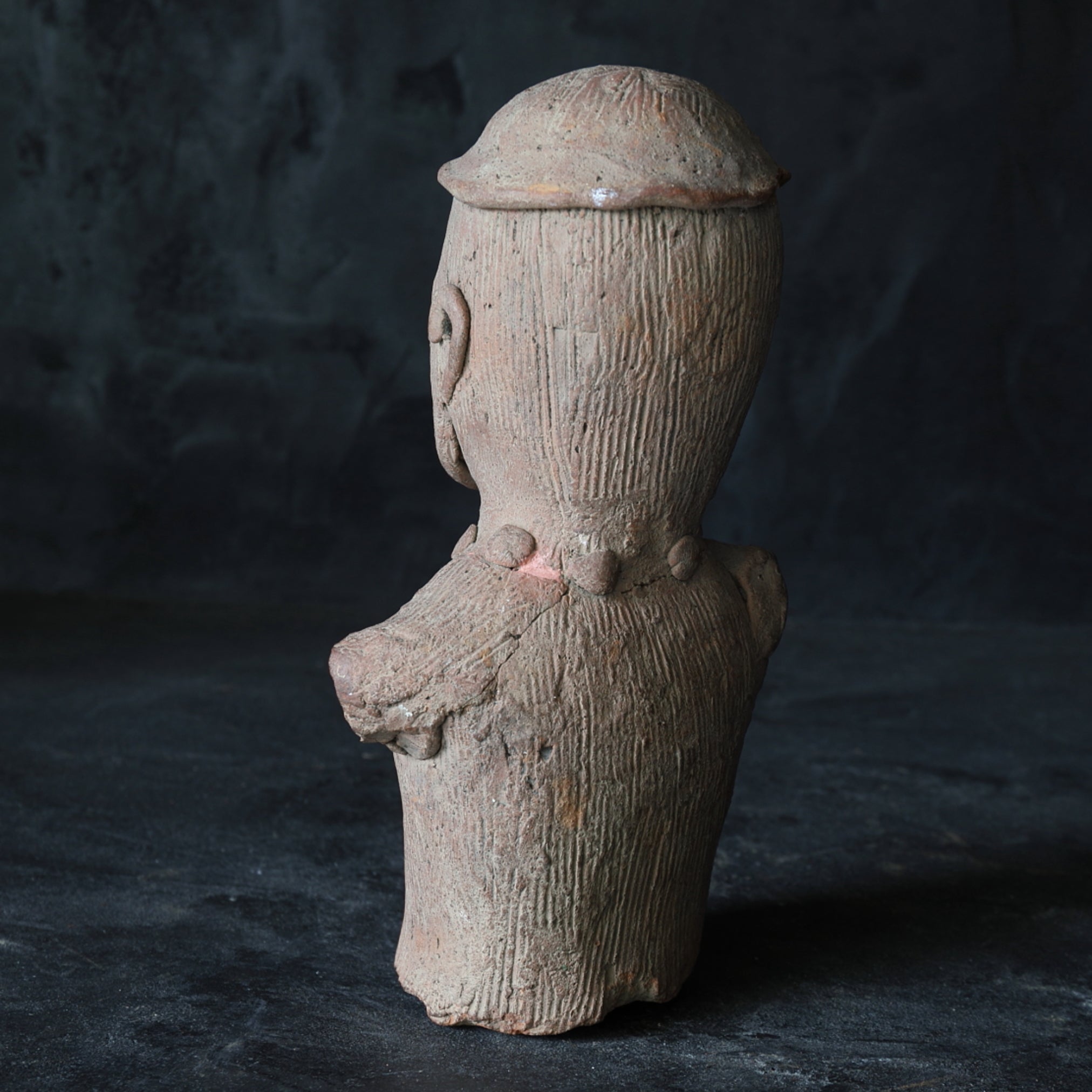 male haniwa Kofun/250-581CE