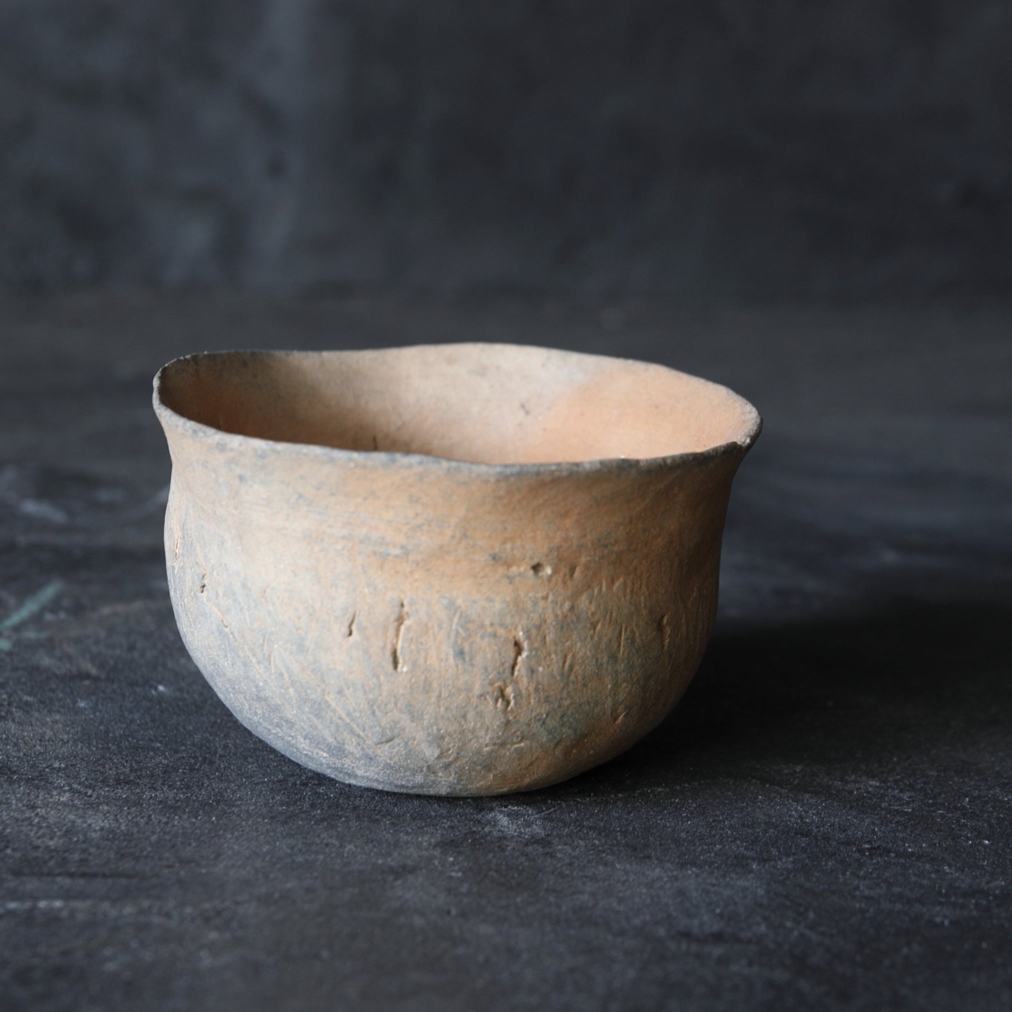 Yayoi pottery Bowl-shaped earthenware Yayoi/300BCE–250CE