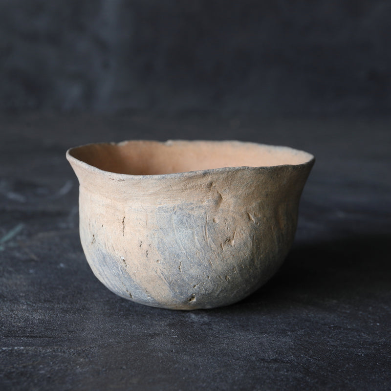 Yayoi pottery Bowl-shaped earthenware Yayoi/300BCE–250CE