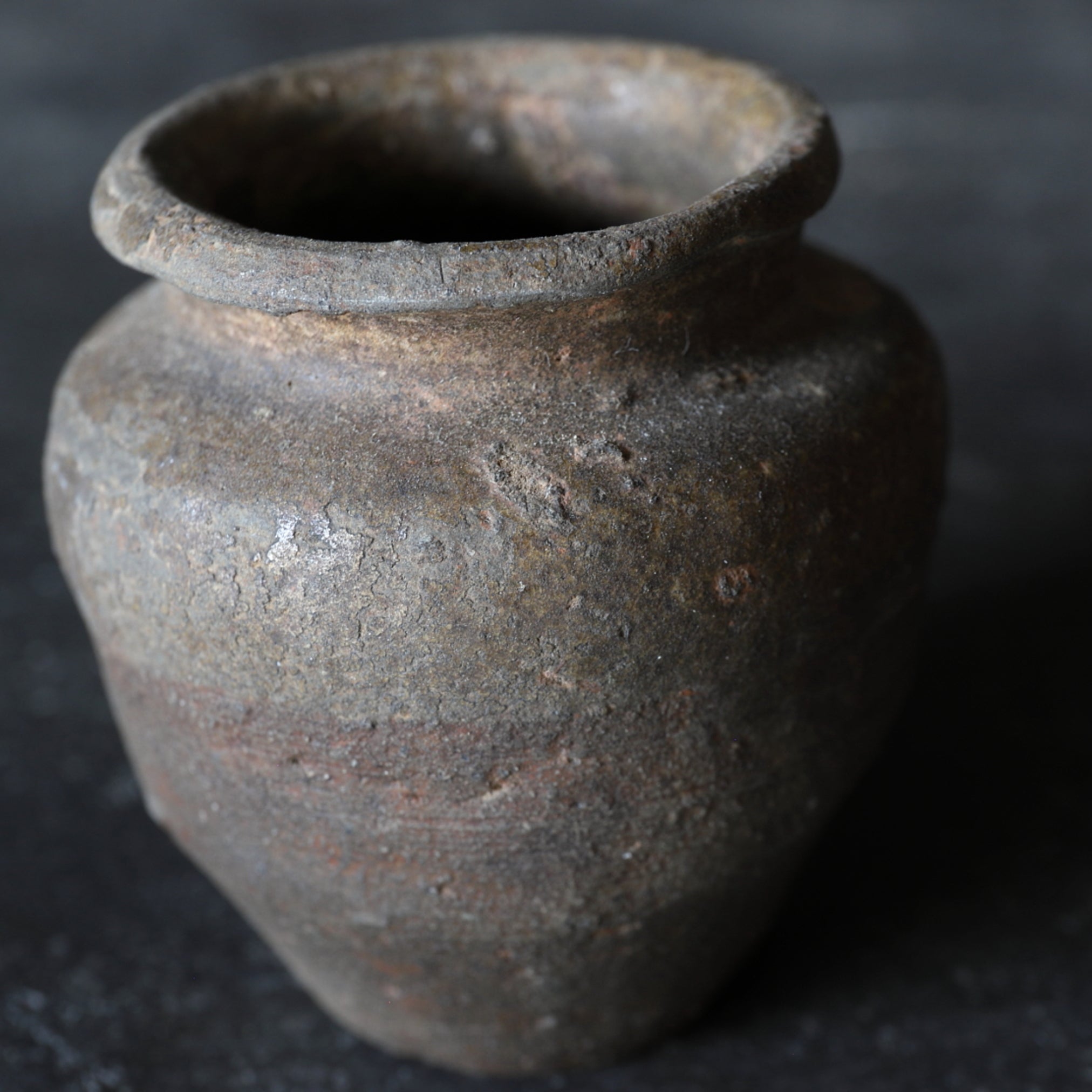 Ko-Seto Iron Pigment Small Pot Muromachi/1336-1573CE