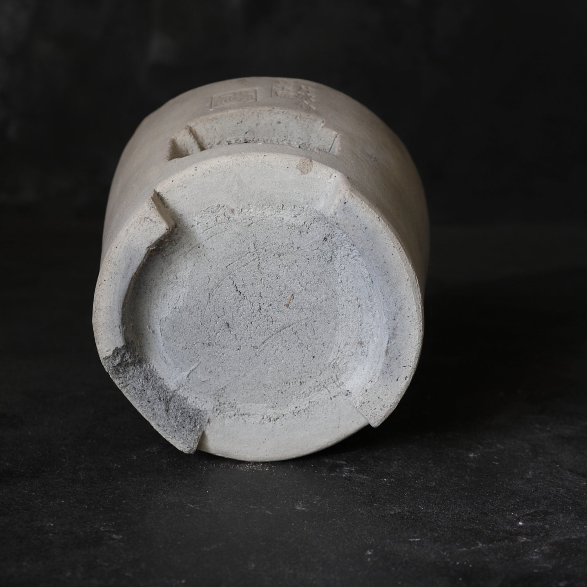 old white clay furnace Qing Dynasty/1616-1911CE