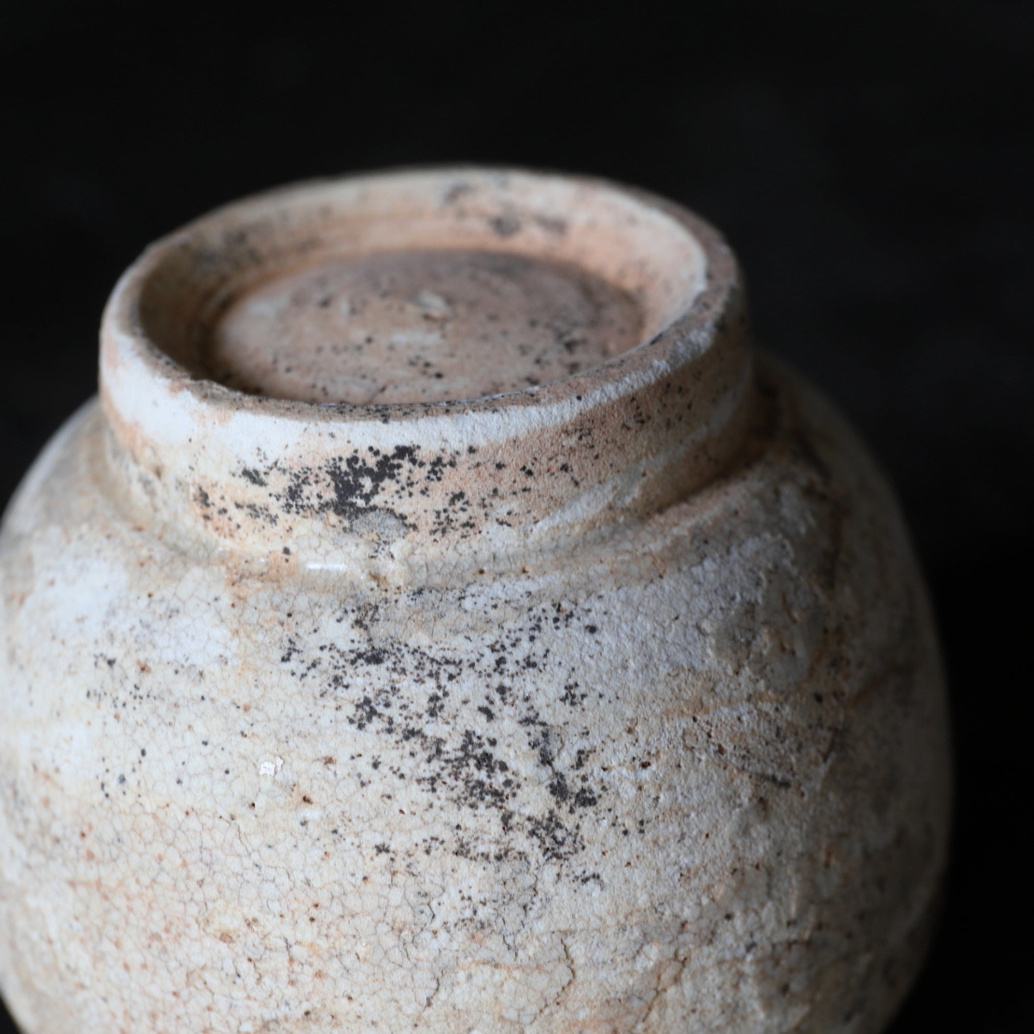 Ko-Seto Ash Glaze Small Pot Muromachi/1336-1573CE