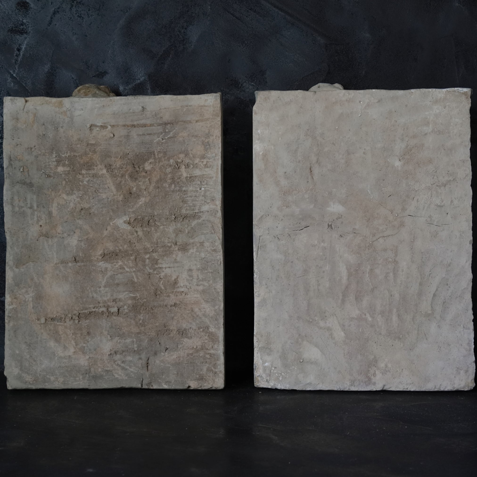 A pair of gray pottery relief sculptures Tang Dynasty/618-907CE