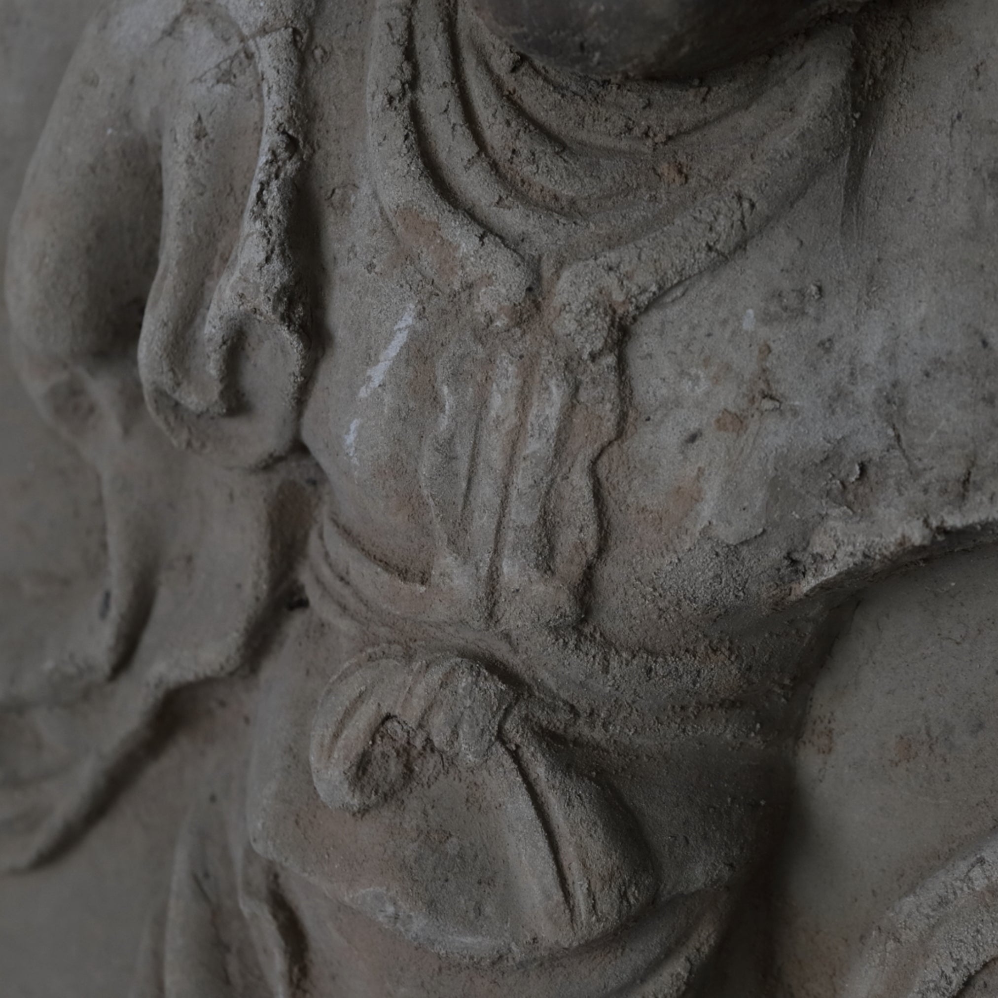 A pair of gray pottery relief sculptures Tang Dynasty/618-907CE