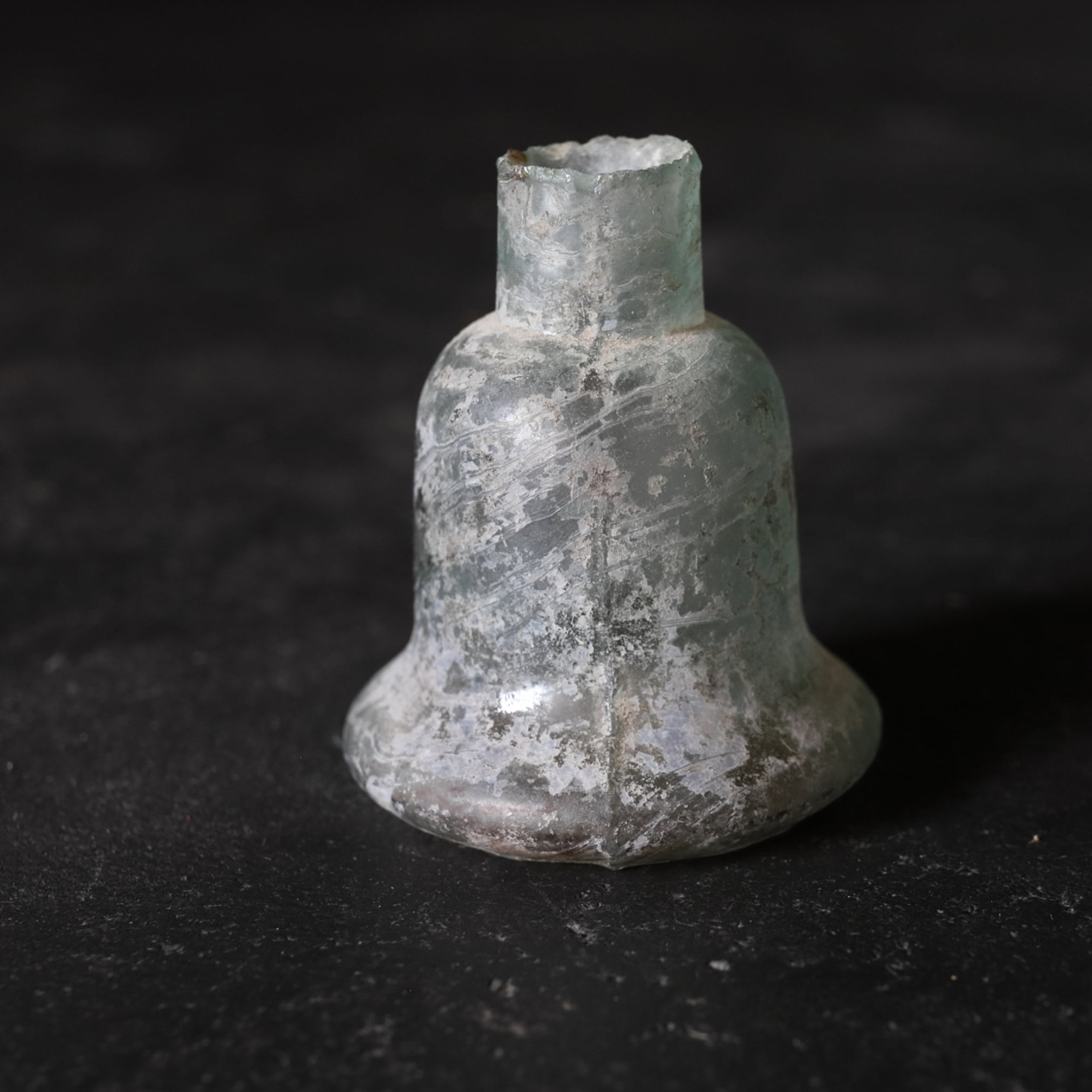 Dutch antique Ink bottle of excavated glass  16th-19th century