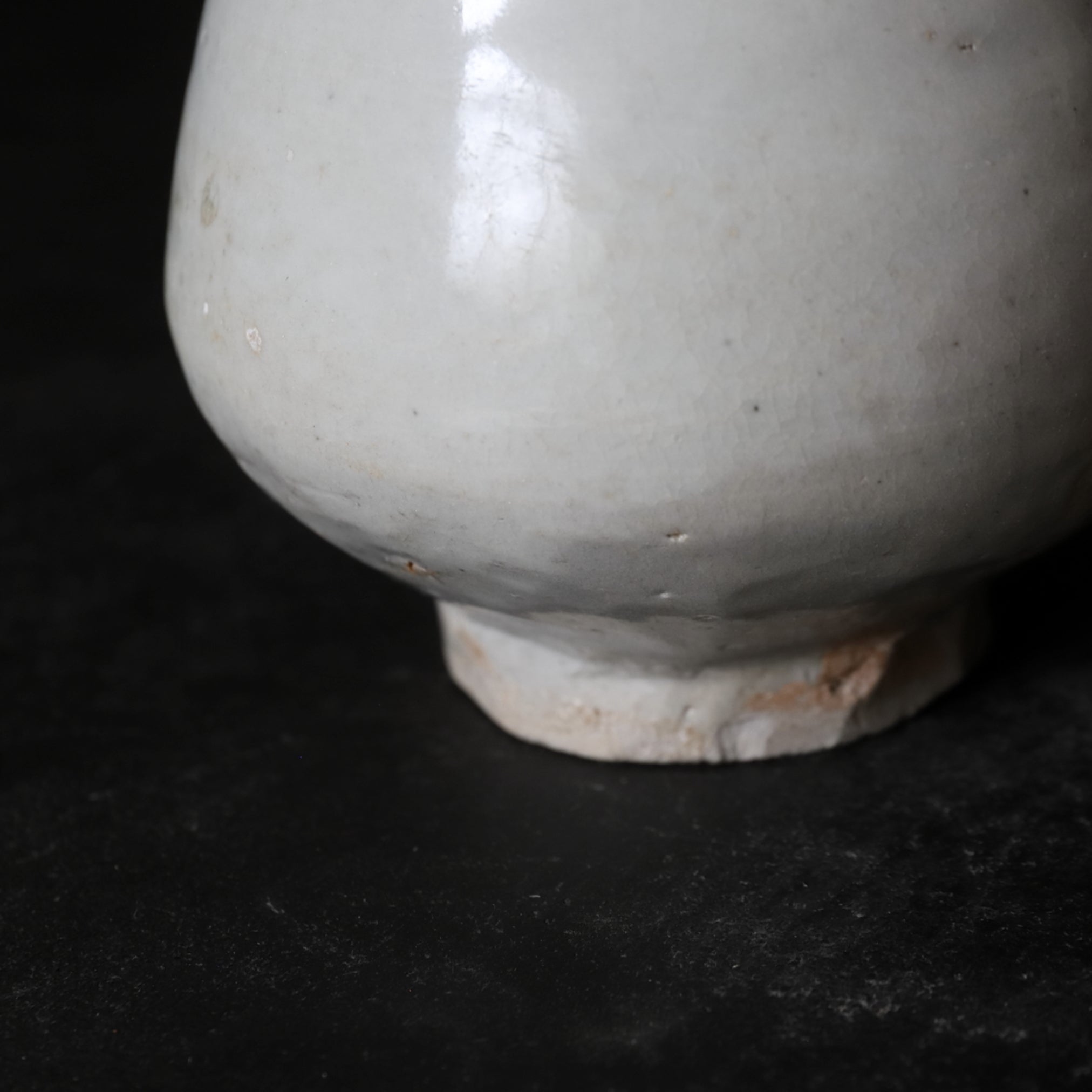 Korean Antique white porcelain bottle Joseon Dynasty/1392-1897CE