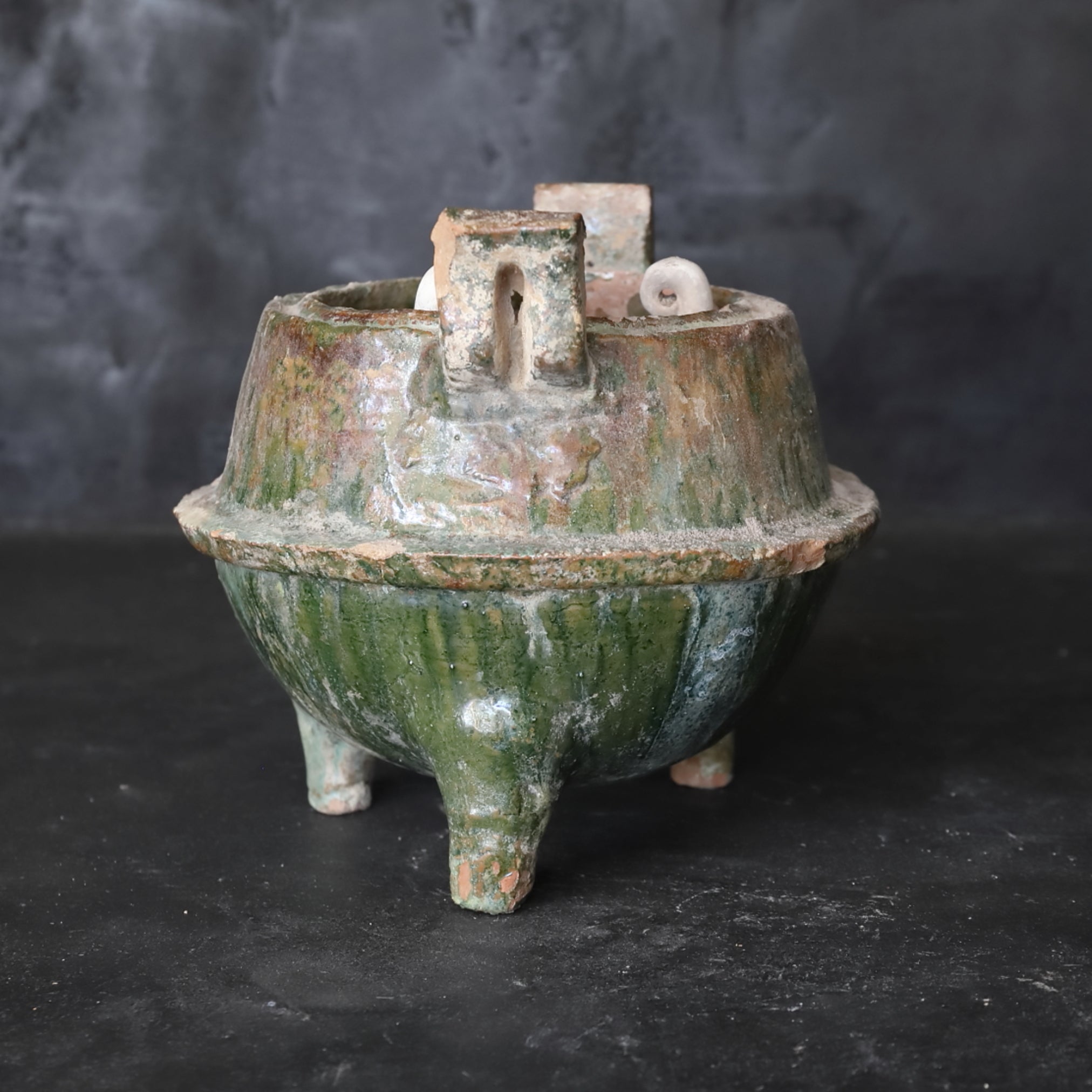 Silvered green glaze kanae with white clay trivet Han Dynasty/206BCE-220CE