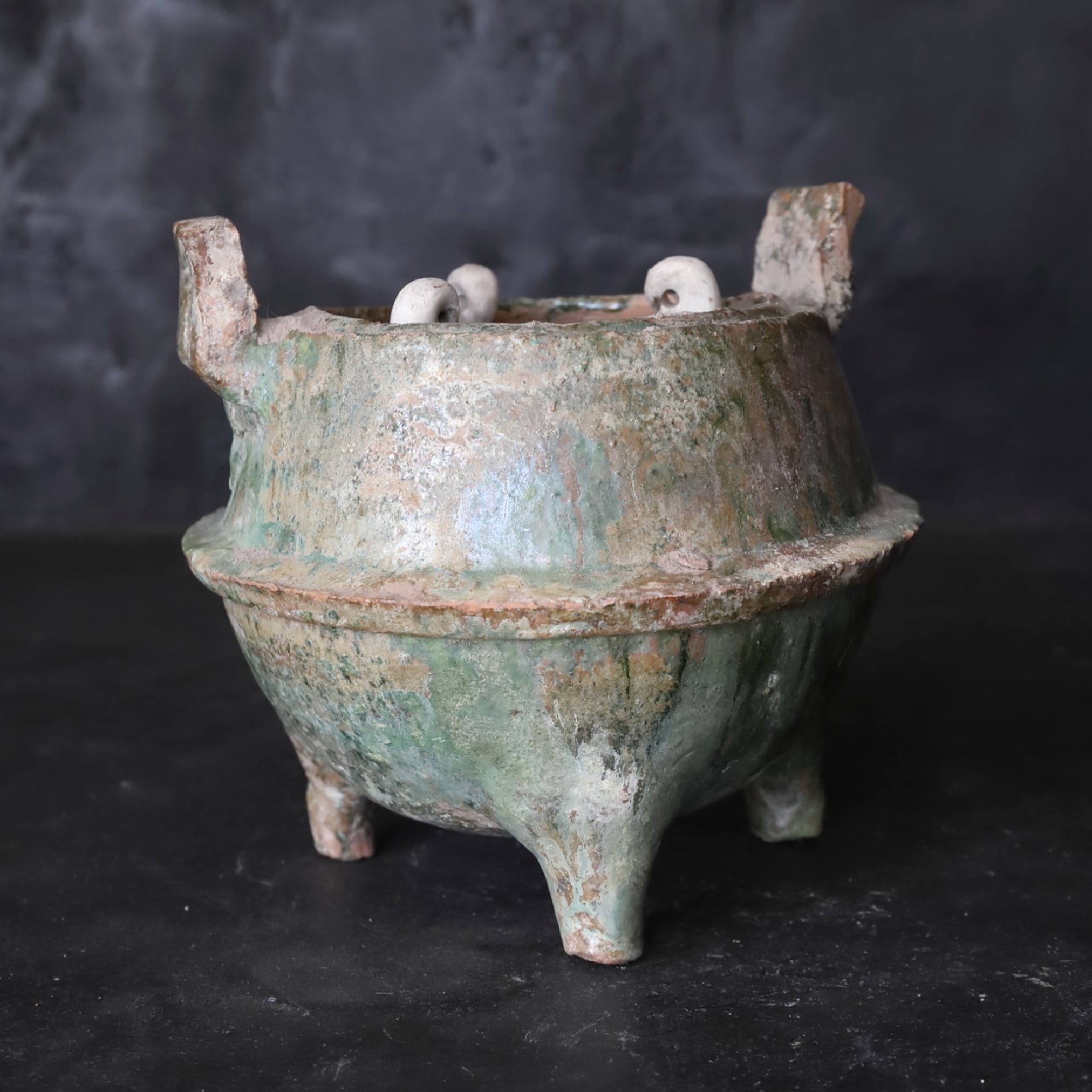 Silvered green glaze kanae with white clay trivet Han Dynasty/206BCE-220CE