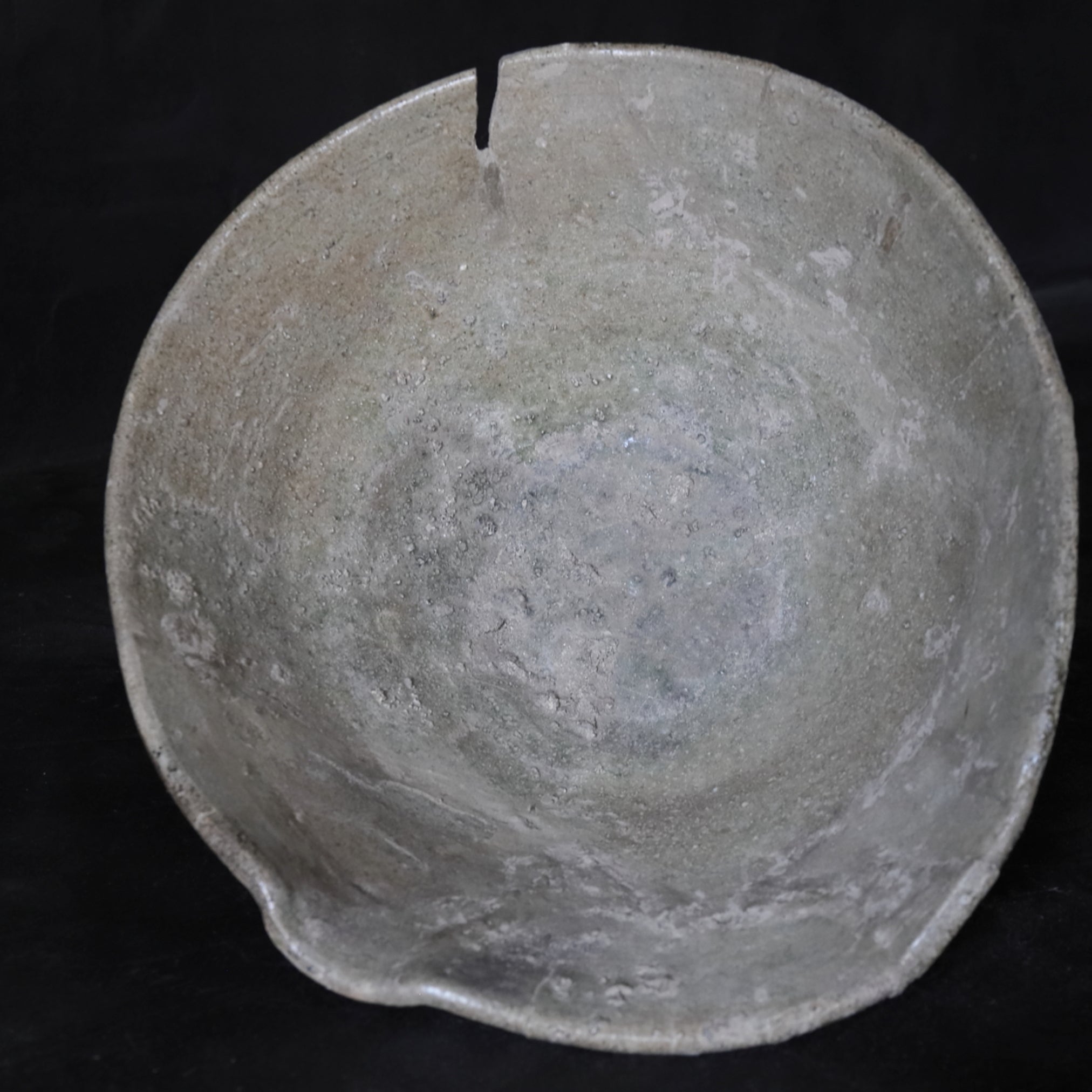 Antique Tokoname large bowl Heian-Kamakura/794-1333CE