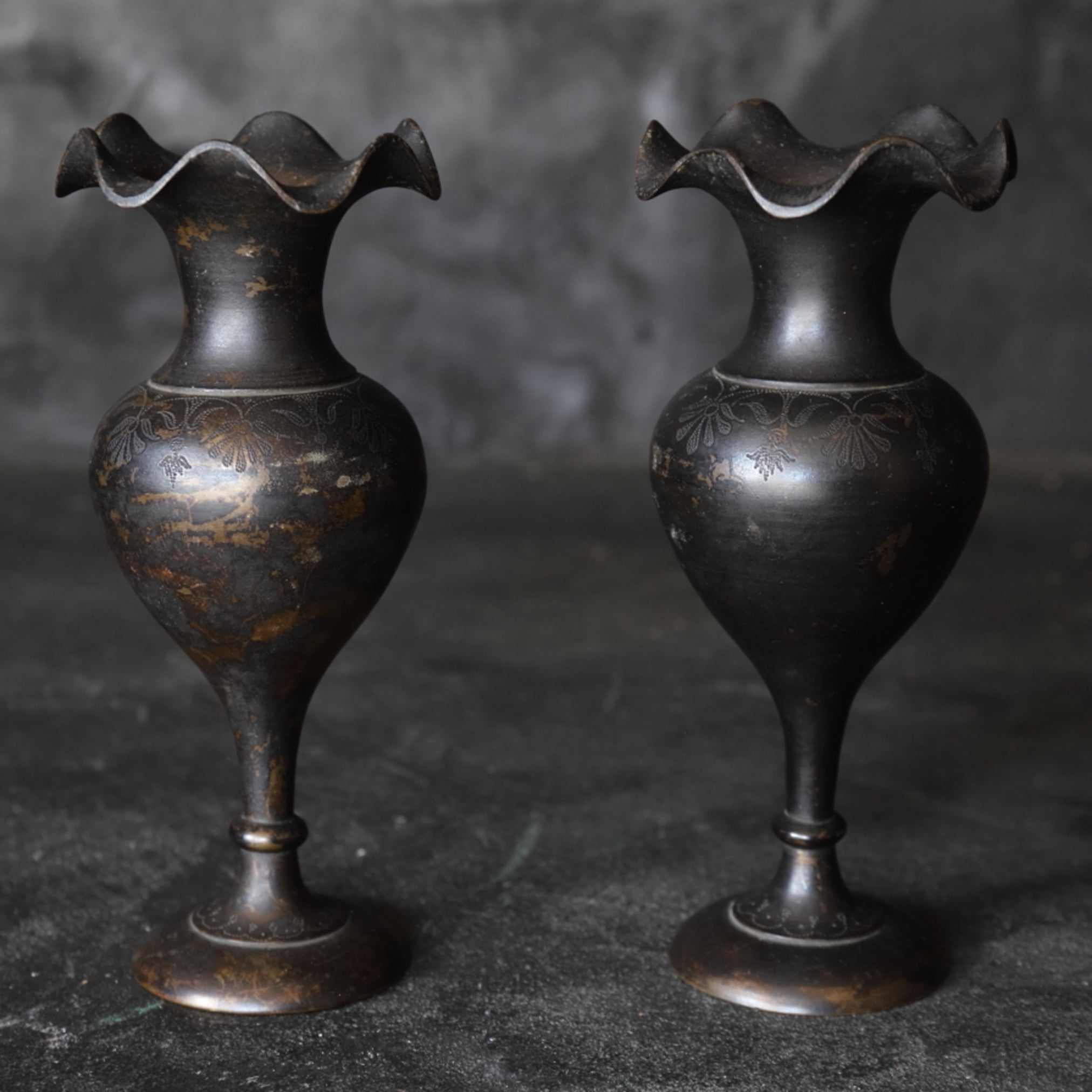 A pair of Chinese Antique Tang Bronze Flower Vase Qing Dynasty/1616-1911CE