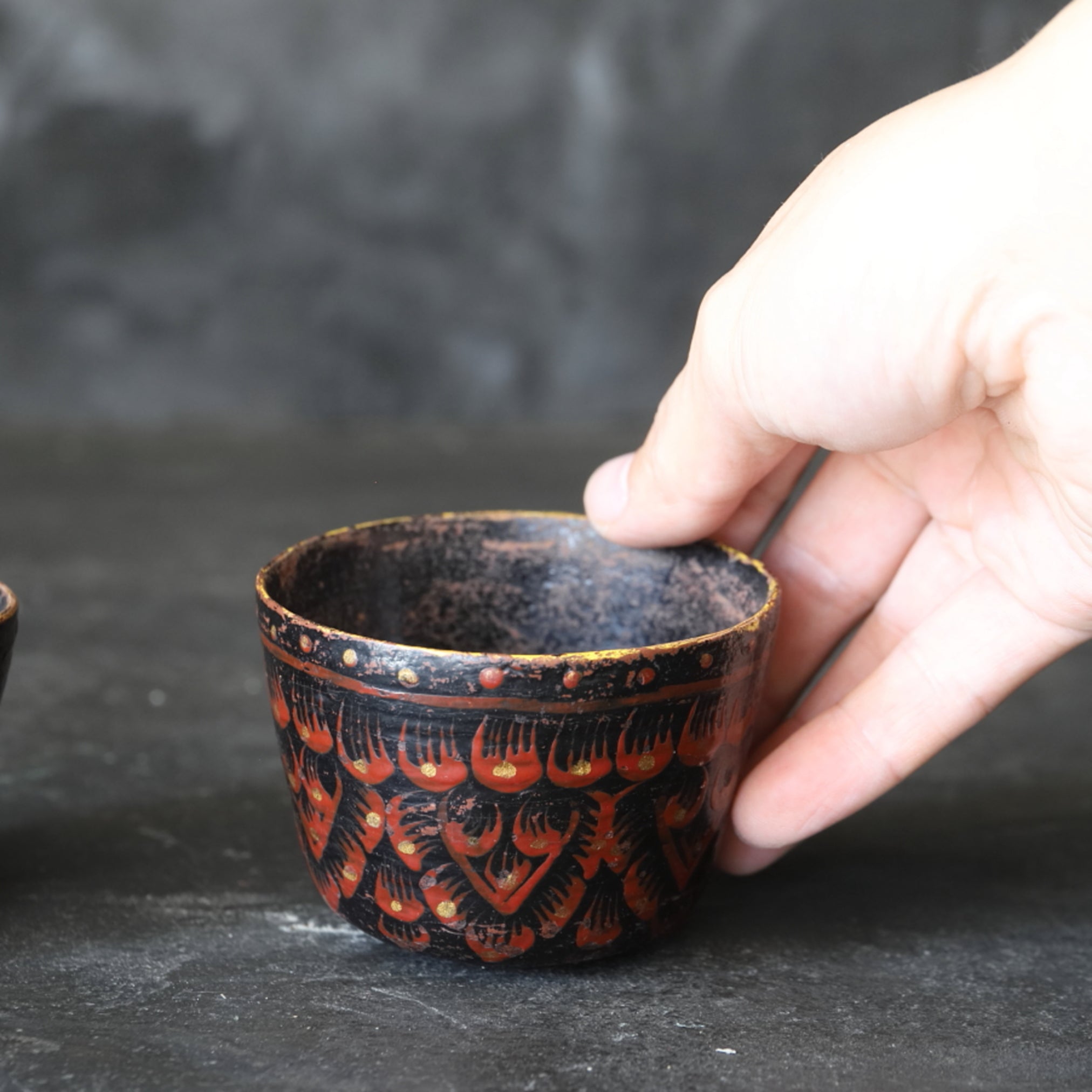 A pair of antique lacquered bowls 16th-19th century