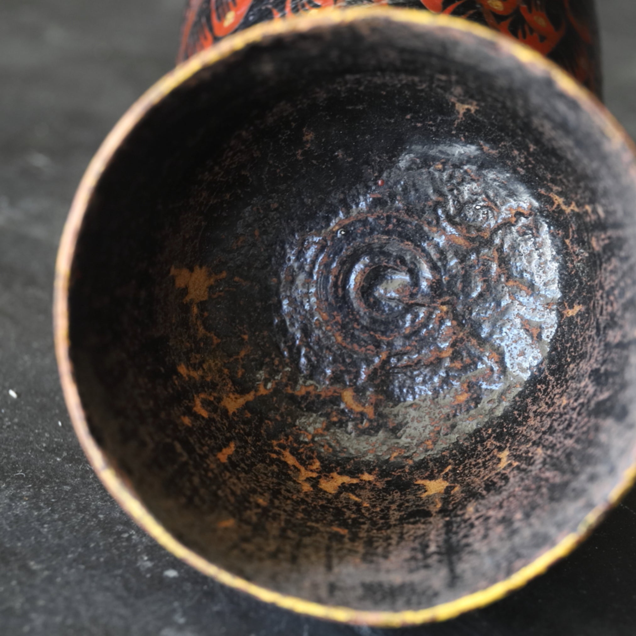 A pair of antique lacquered bowls 16th-19th century