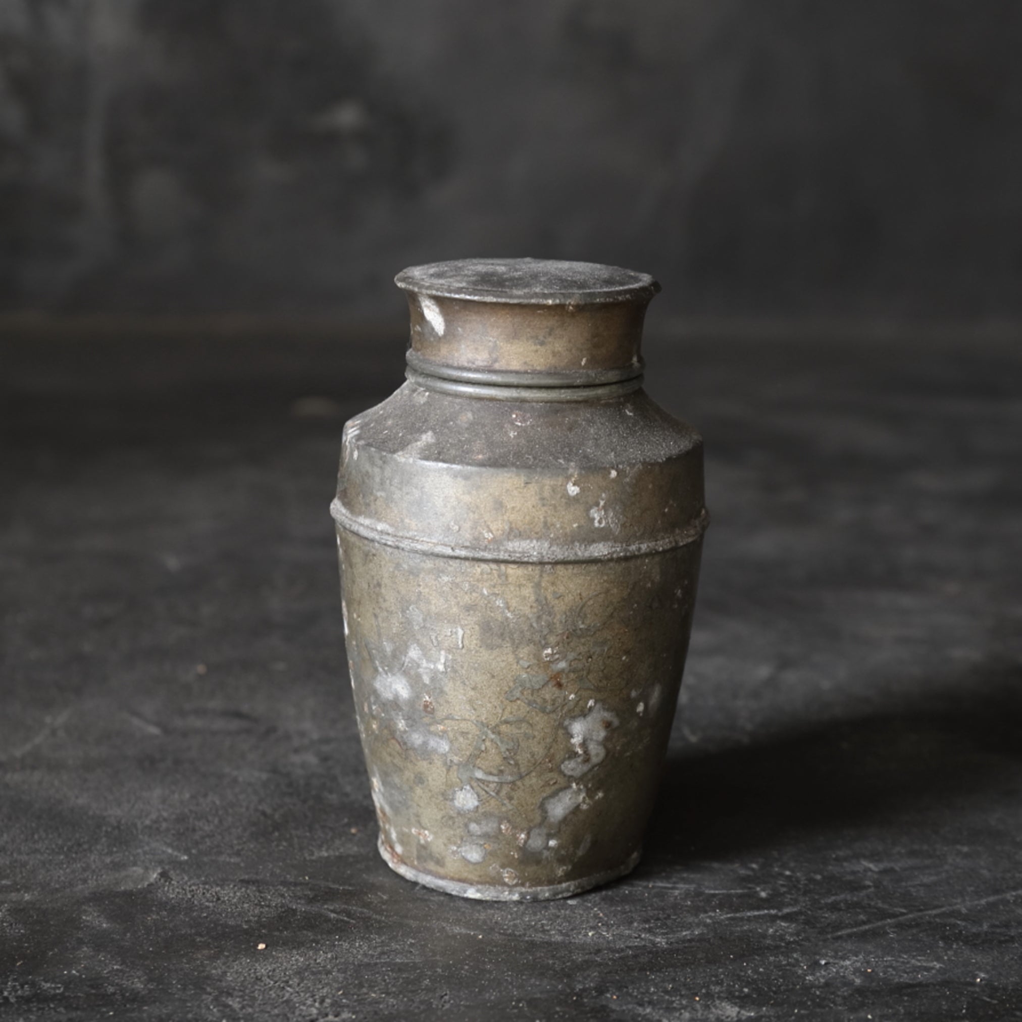 antique tin tea container Qing Dynasty/1616-1911CE