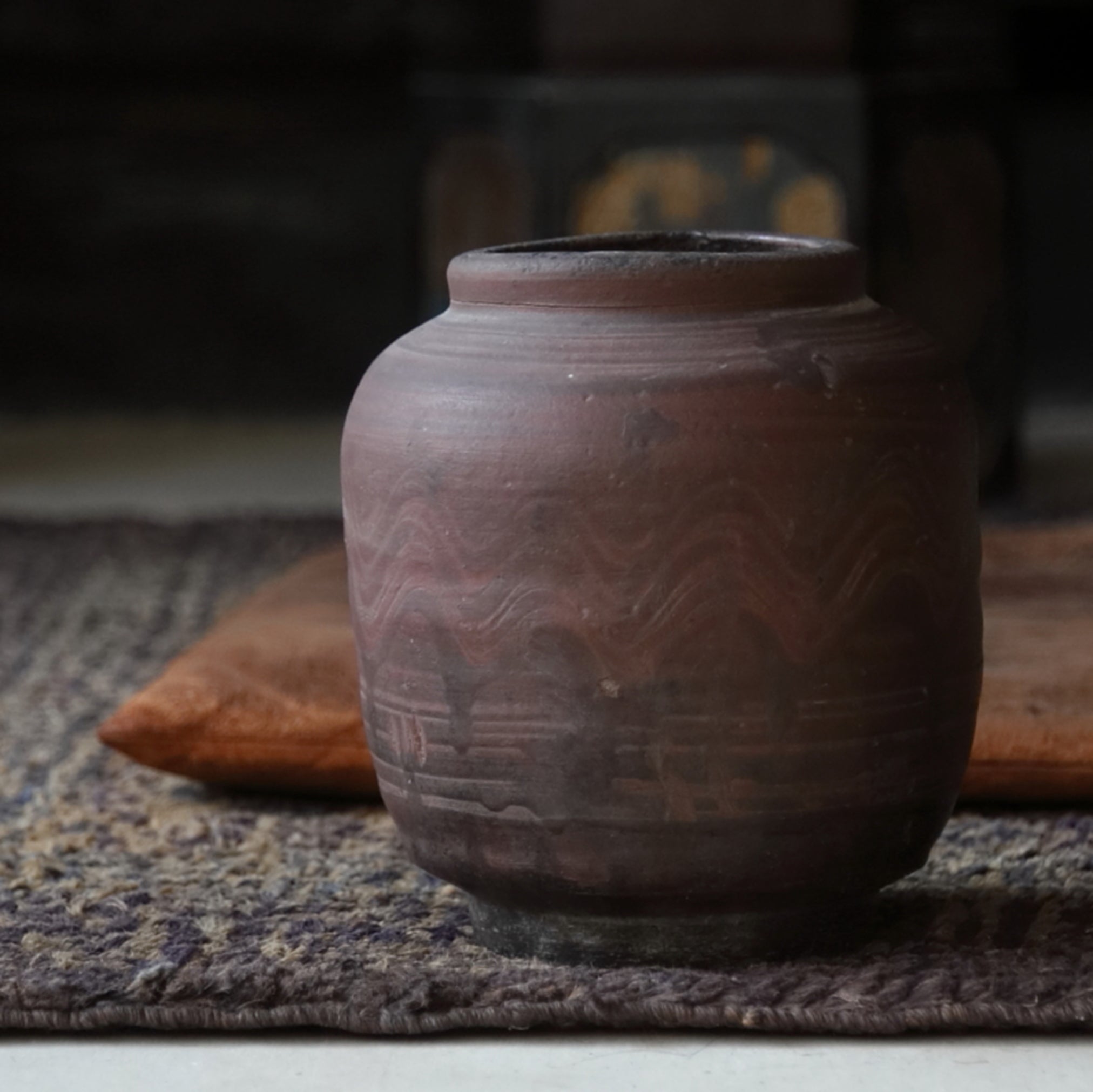 Ko-Karatsu Jar with brown glaze design Azuchimomoyama-Edo/1573-1867CE