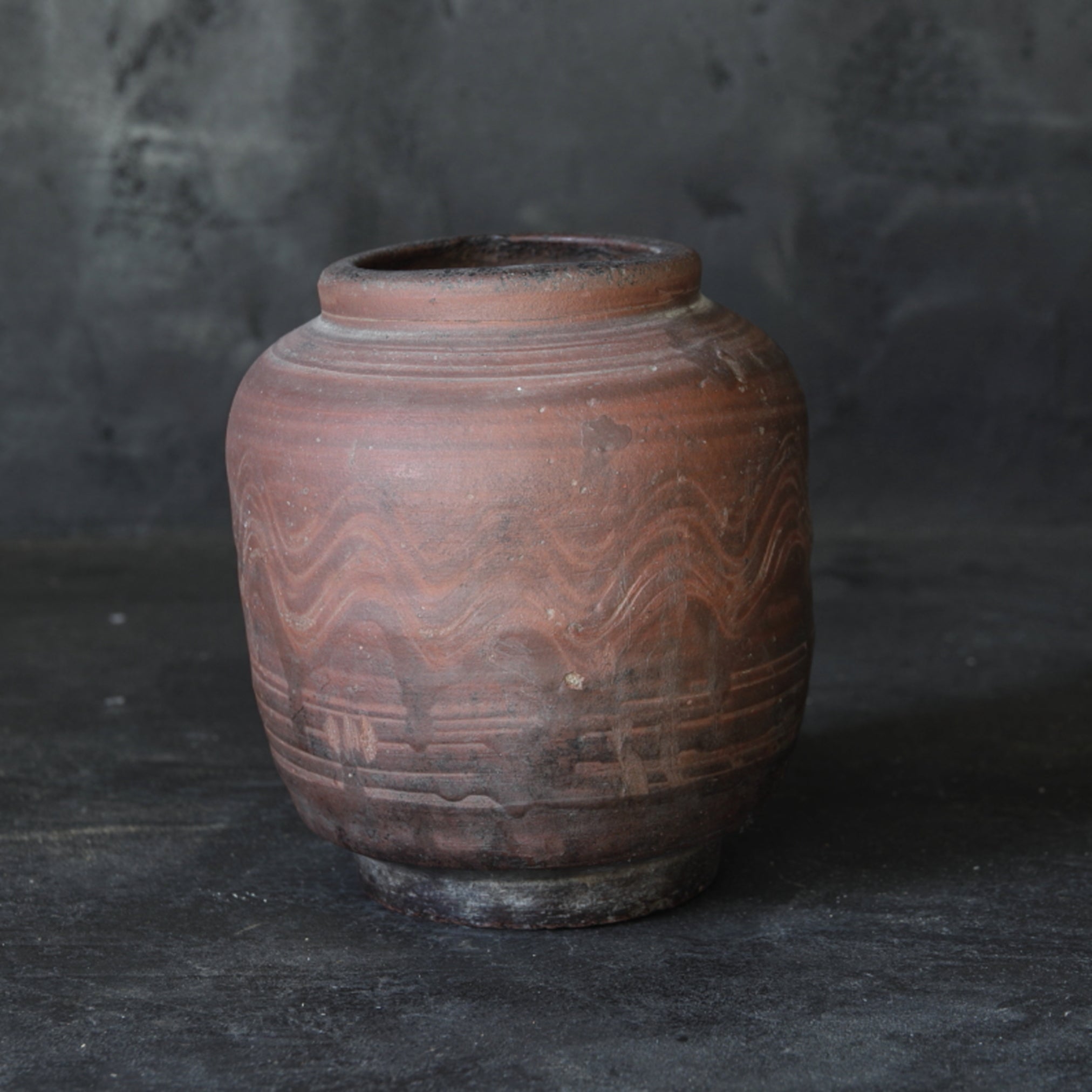 Ko-Karatsu Jar with brown glaze design Azuchimomoyama-Edo/1573-1867CE