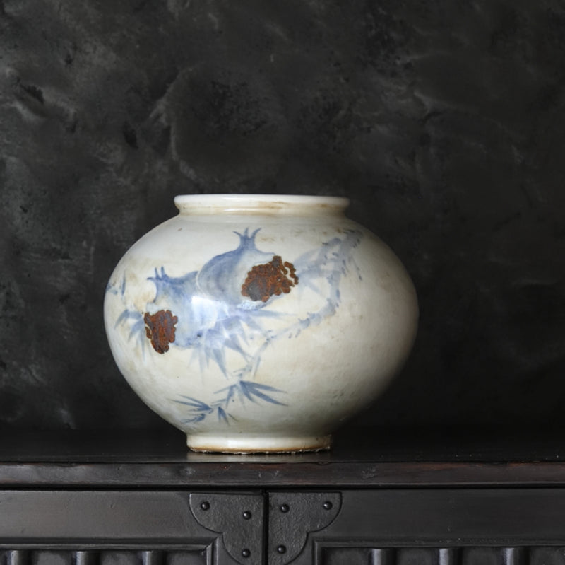 JAR, With underglaze copper red pomegranate design, Joseon Dynasty（1392–1897CE）