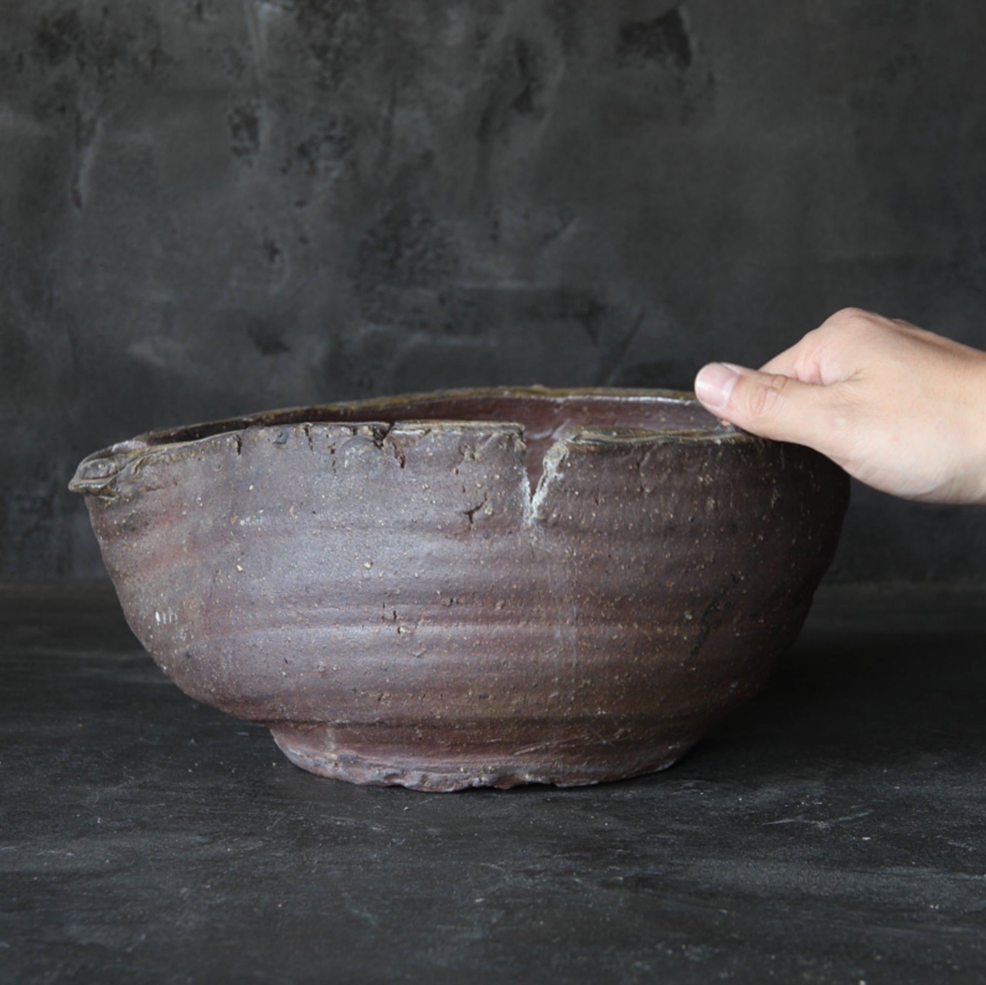 Antique Tokoname Torn Katakuchi Large Bowl Muromachi/1336-1573CE