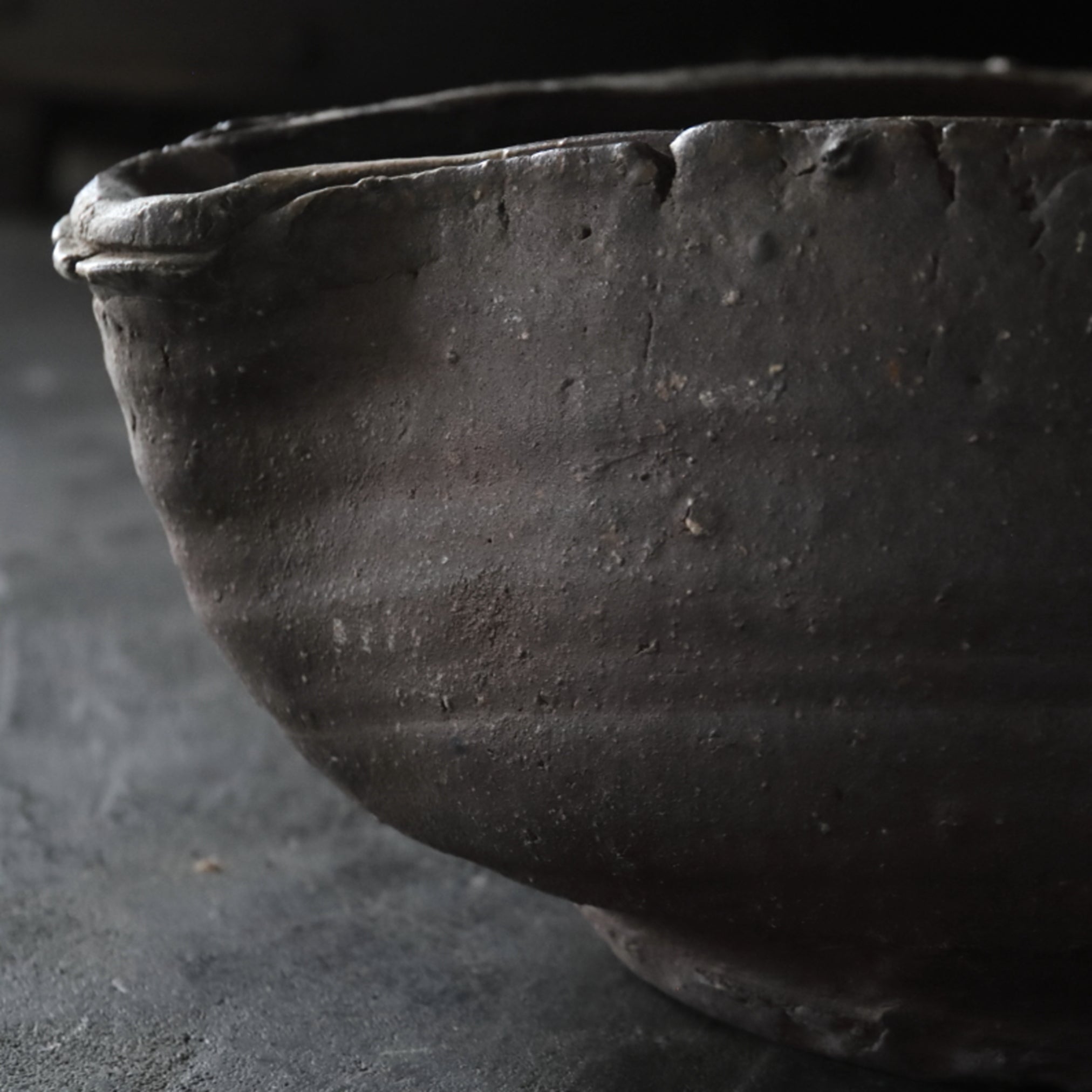 Antique Tokoname Torn Katakuchi Large Bowl Muromachi/1336-1573CE