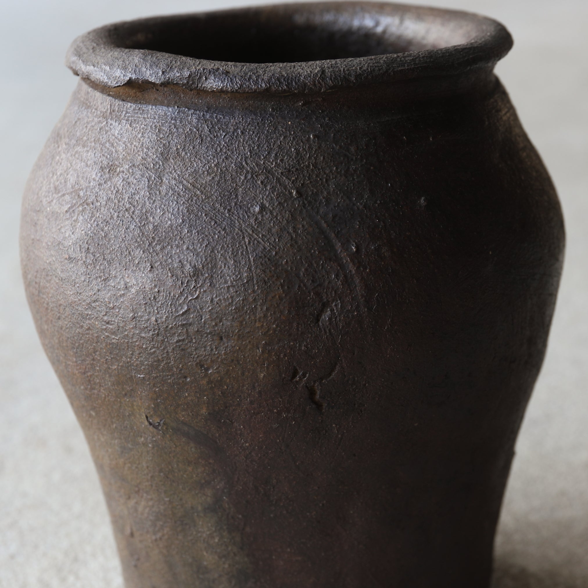 Antique Tokoname seed jar Muromachi/1336-1573CE