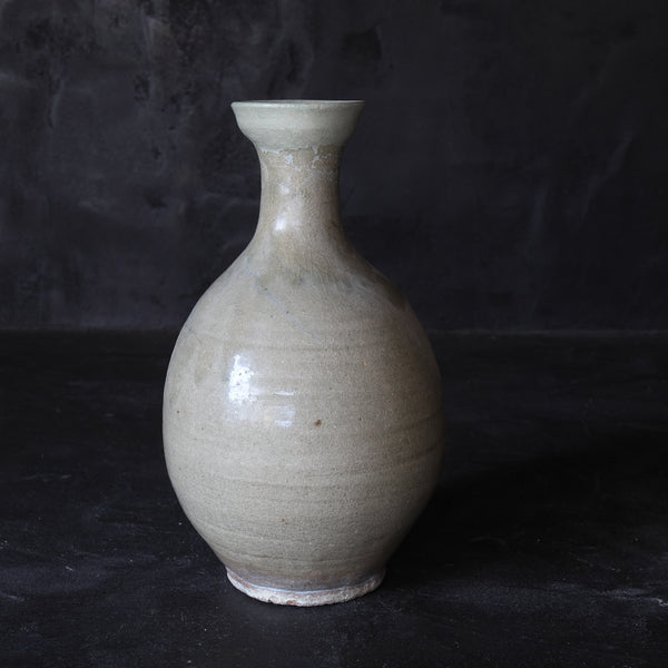 Ash glaze bottle Goryeo Dynasty/918-1392CE